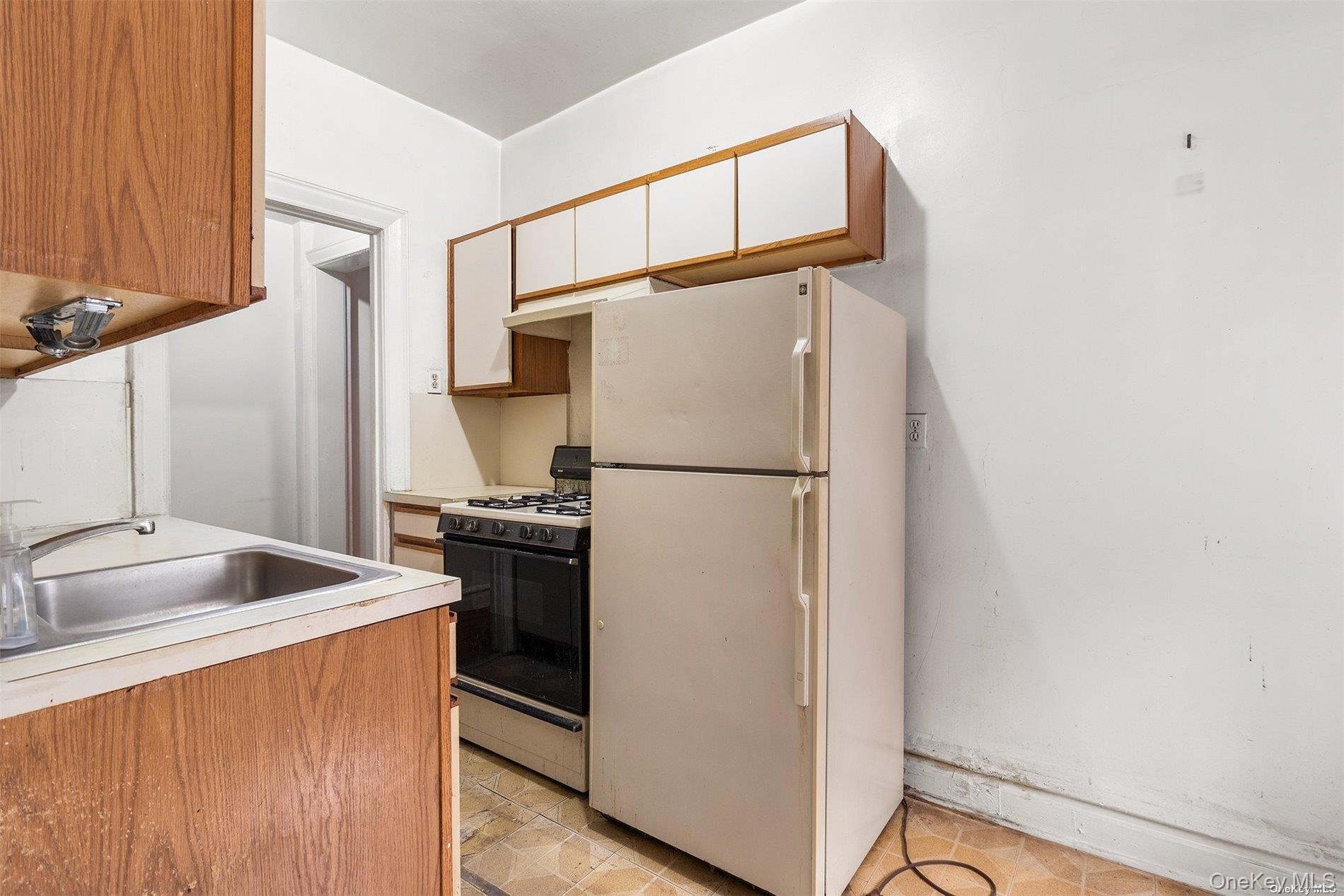 37-20 81st Street # 1F, Jackson Heights, NY 11372