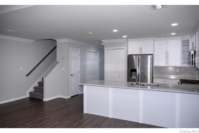 74 Overlook Drive # 74, Farmingville, NY 11738