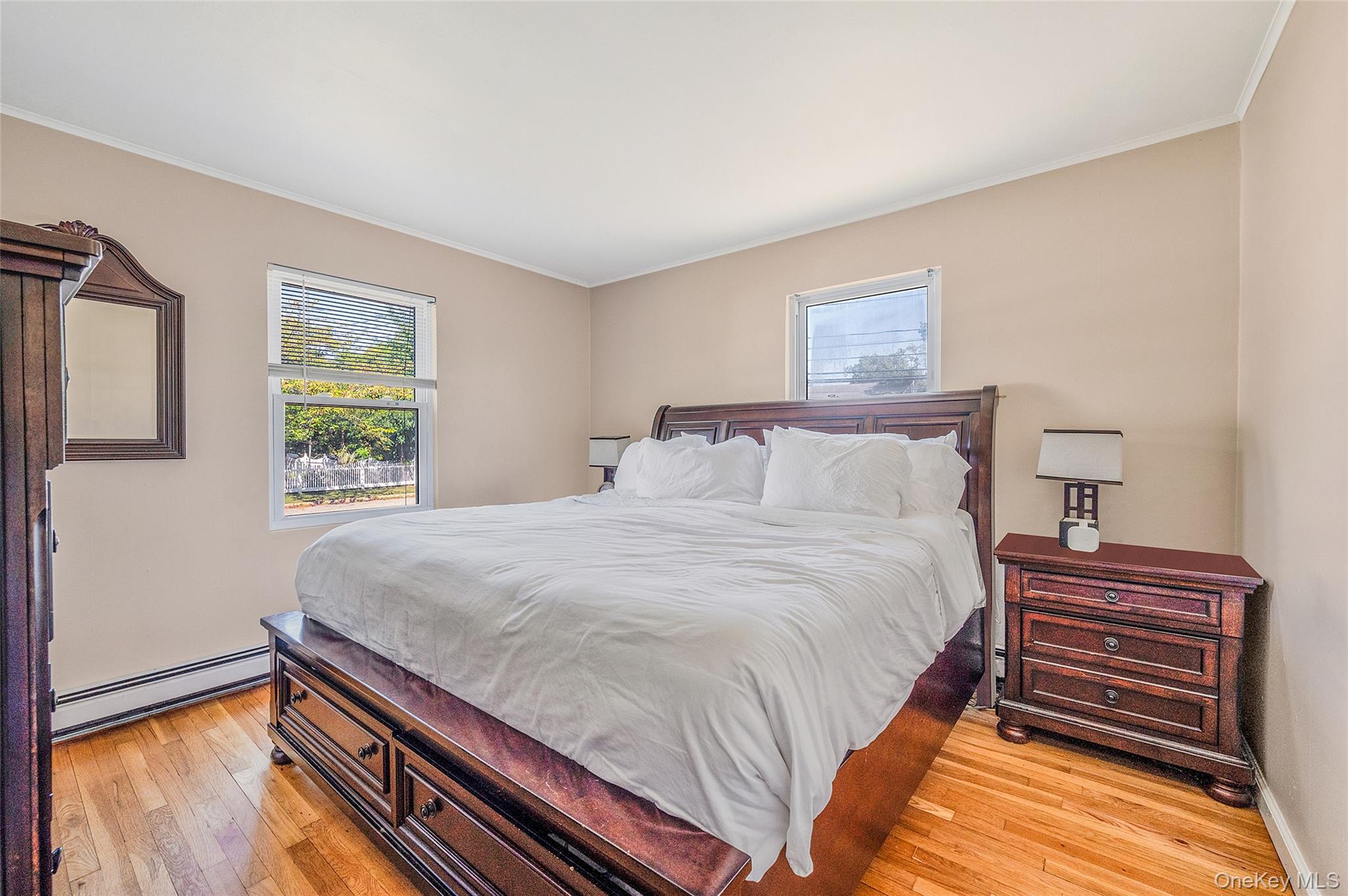 1454 E Forks Road, Bay Shore, NY 11706