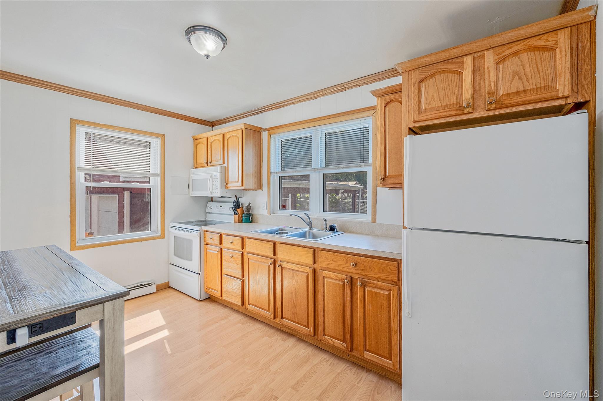 1454 E Forks Road, Bay Shore, NY 11706