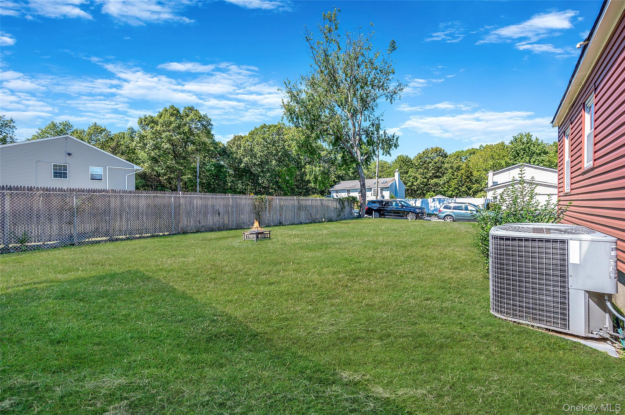 1454 E Forks Road, Bay Shore, NY 11706