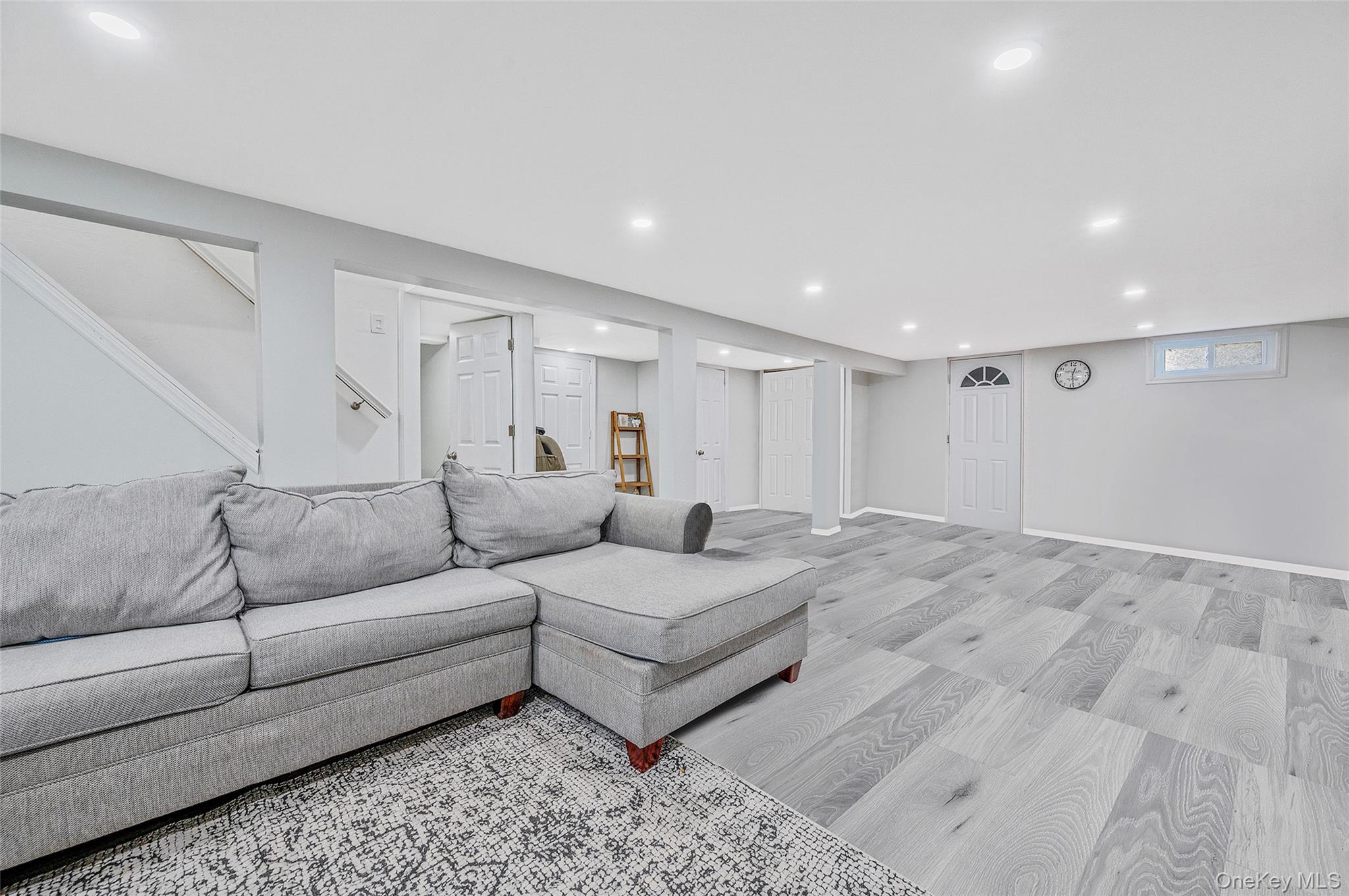 1454 E Forks Road, Bay Shore, NY 11706