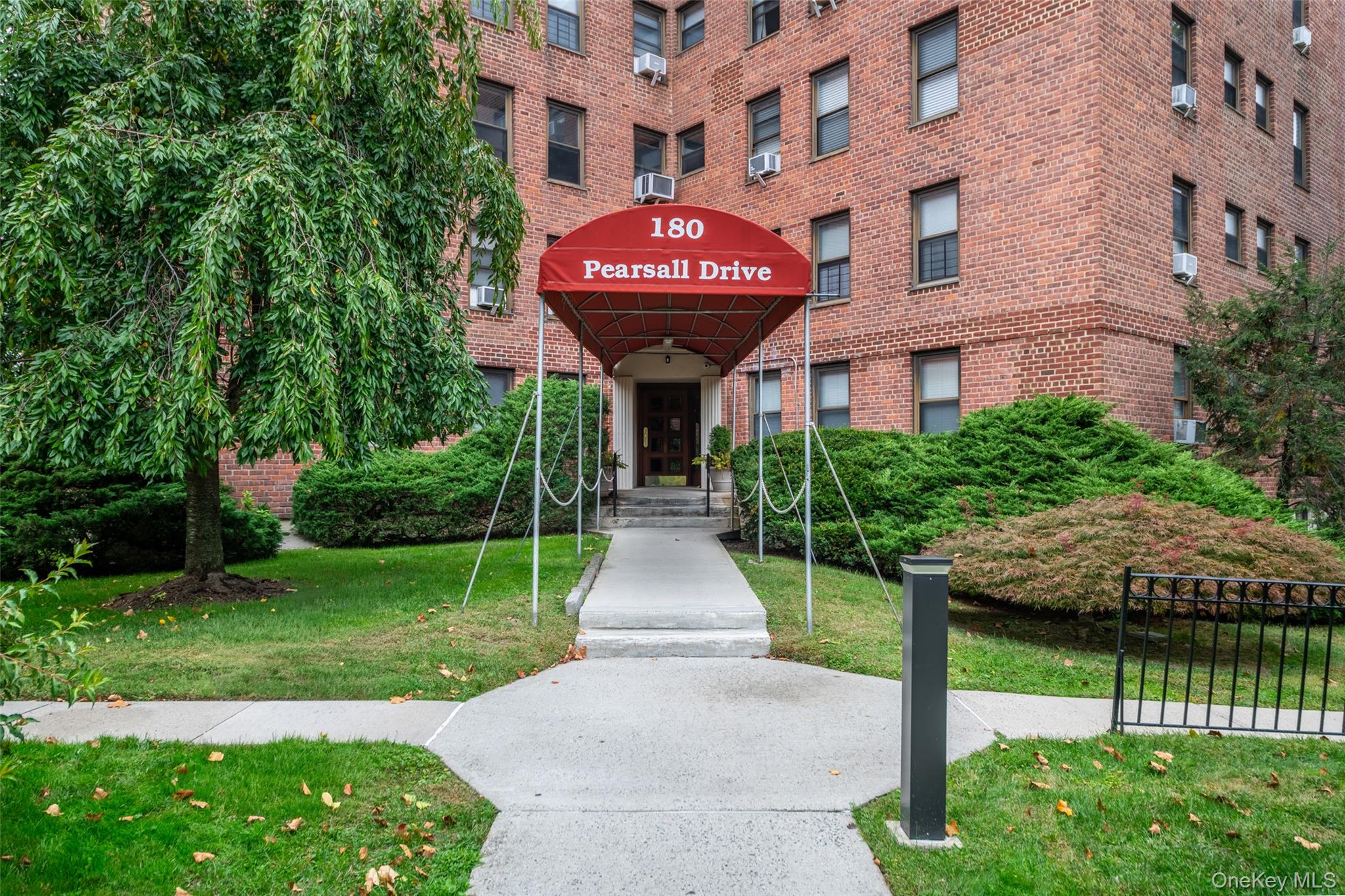 180 Pearsall Drive # 6F, Mount Vernon, NY 10552