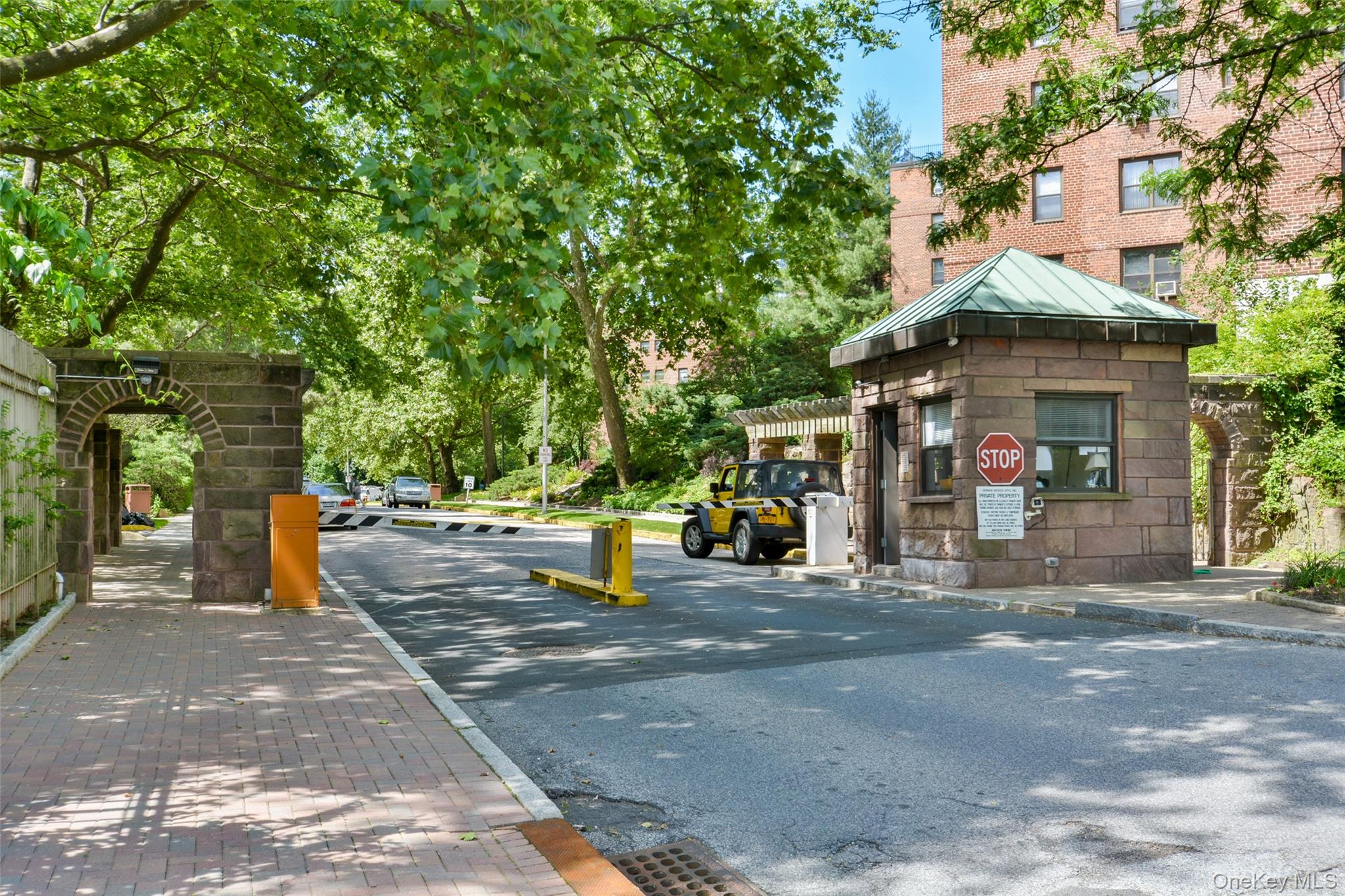 180 Pearsall Drive # 6F, Mount Vernon, NY 10552