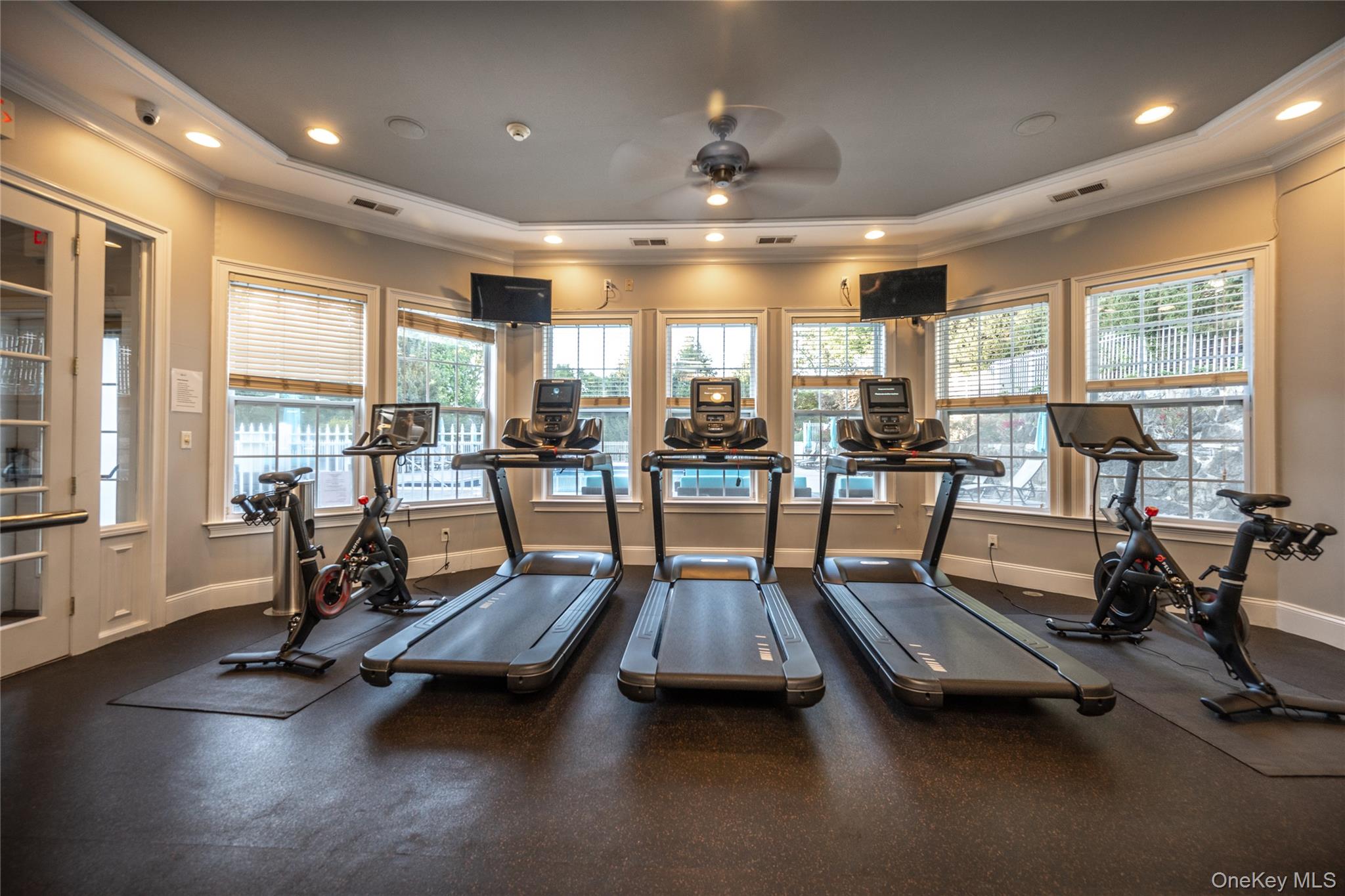 214 Waterside Close, Peekskill, NY 10566