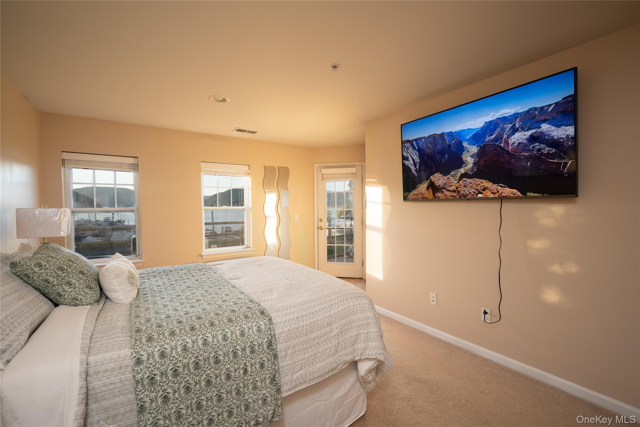 214 Waterside Close, Peekskill, NY 10566