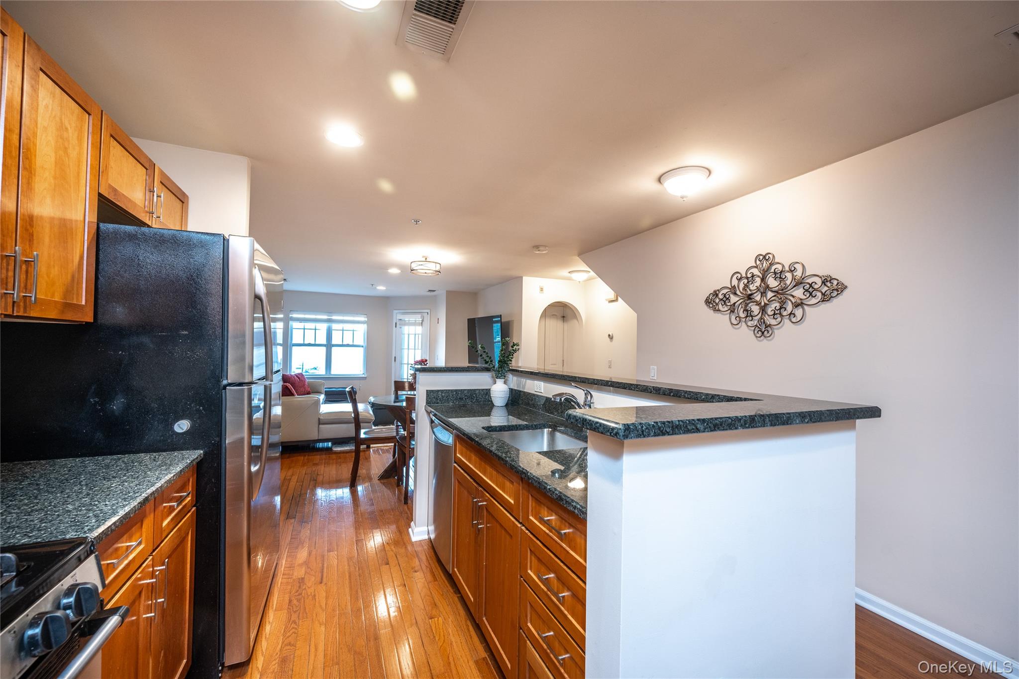 214 Waterside Close, Peekskill, NY 10566