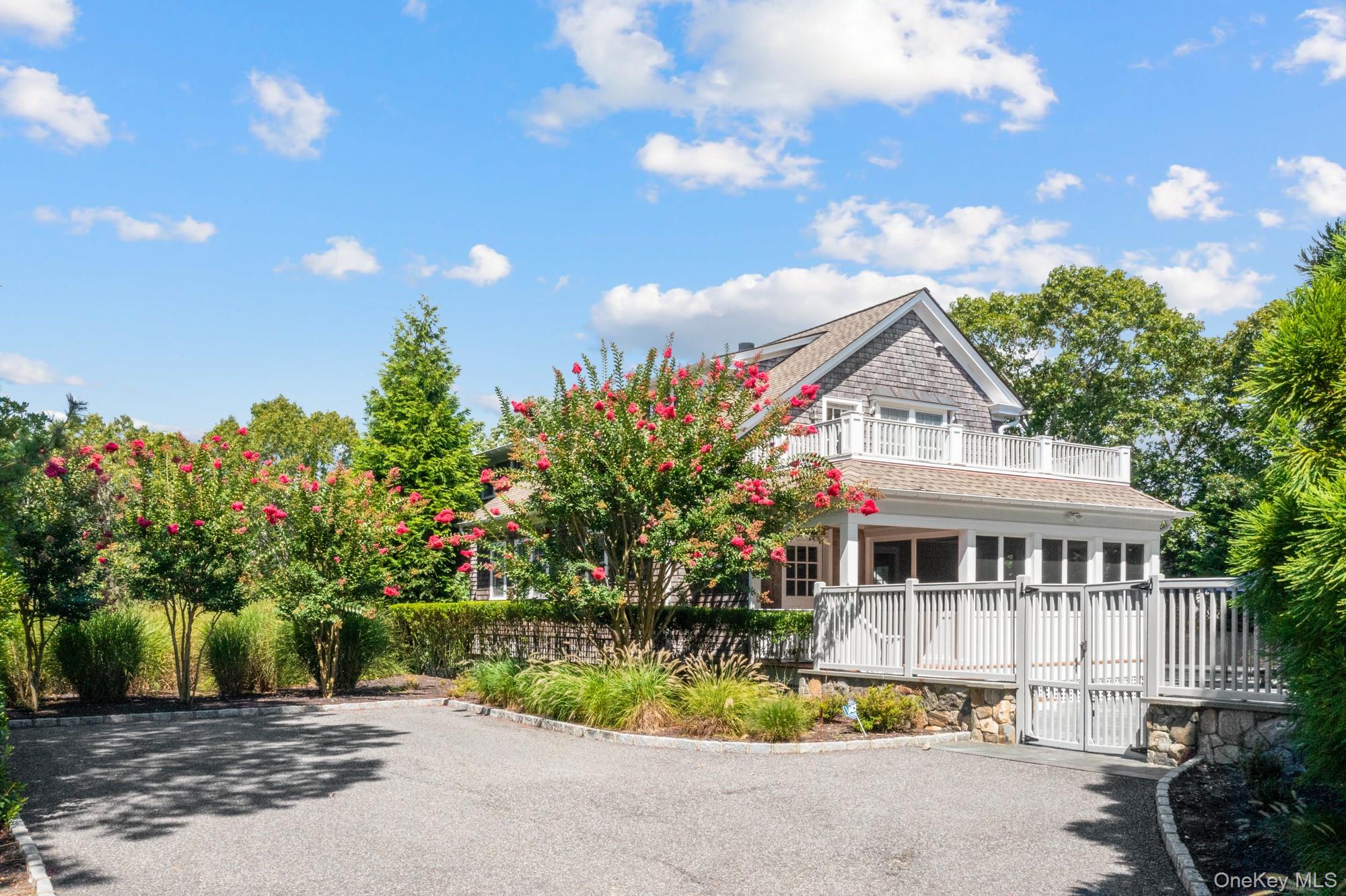3 Ridge Way, Hampton Bays, NY 11946