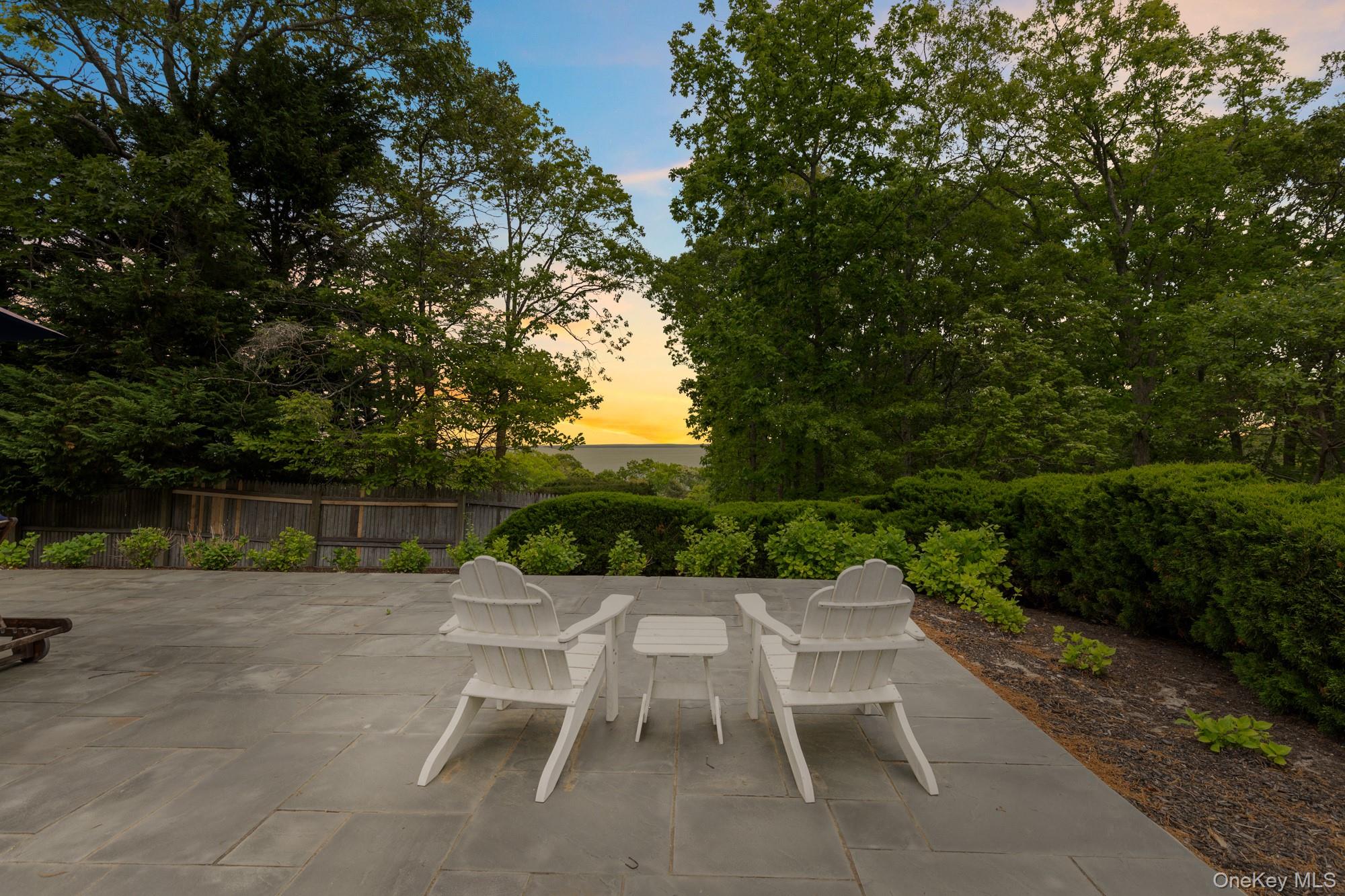 3 Ridge Way, Hampton Bays, NY 11946