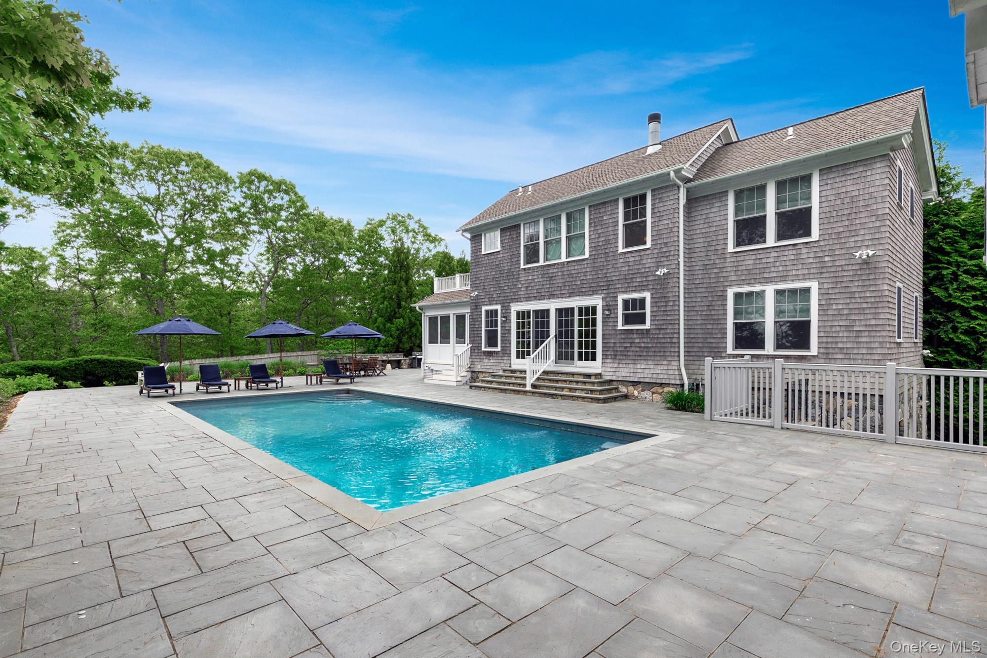 3 Ridge Way, Hampton Bays, NY 11946