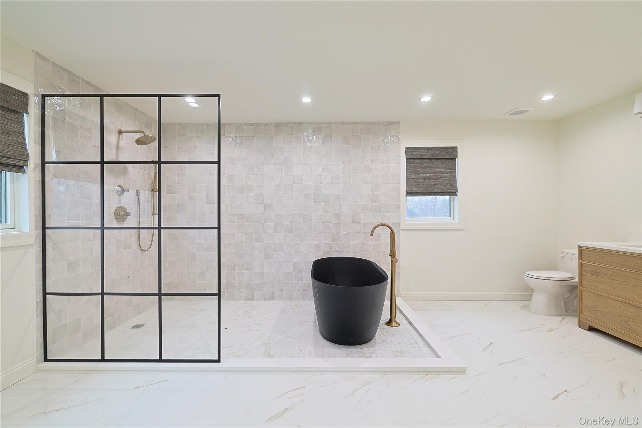 26 Wildwood Drive, Rock Tavern, NY 12575