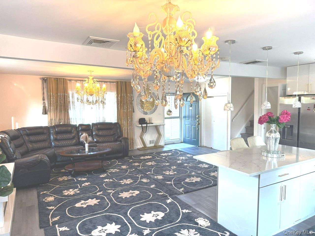 58 Narcissus Avenue, Hicksville, NY 11801