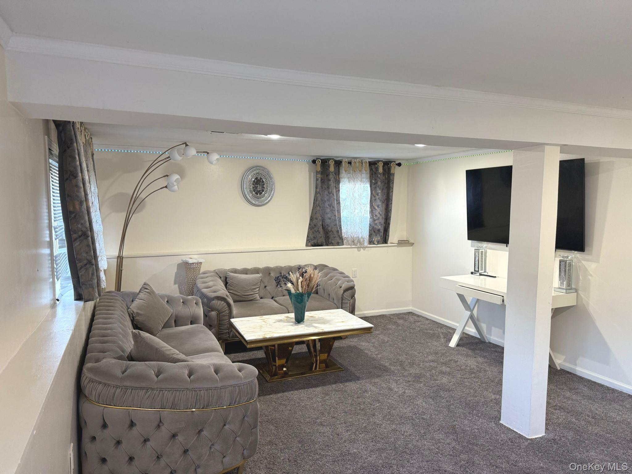 58 Narcissus Avenue, Hicksville, NY 11801