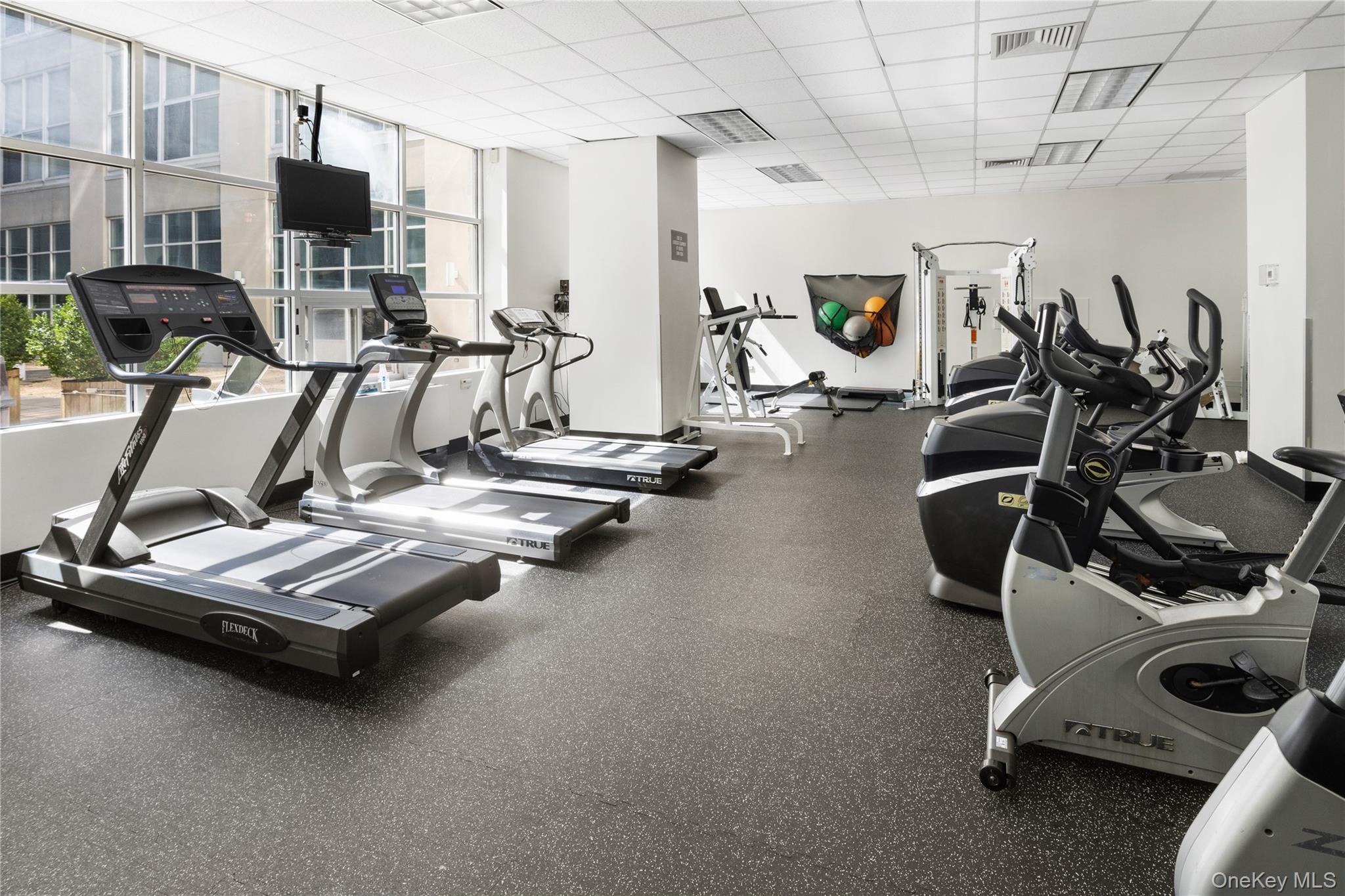 1 Landmark Square # 411, Port Chester, NY 10573