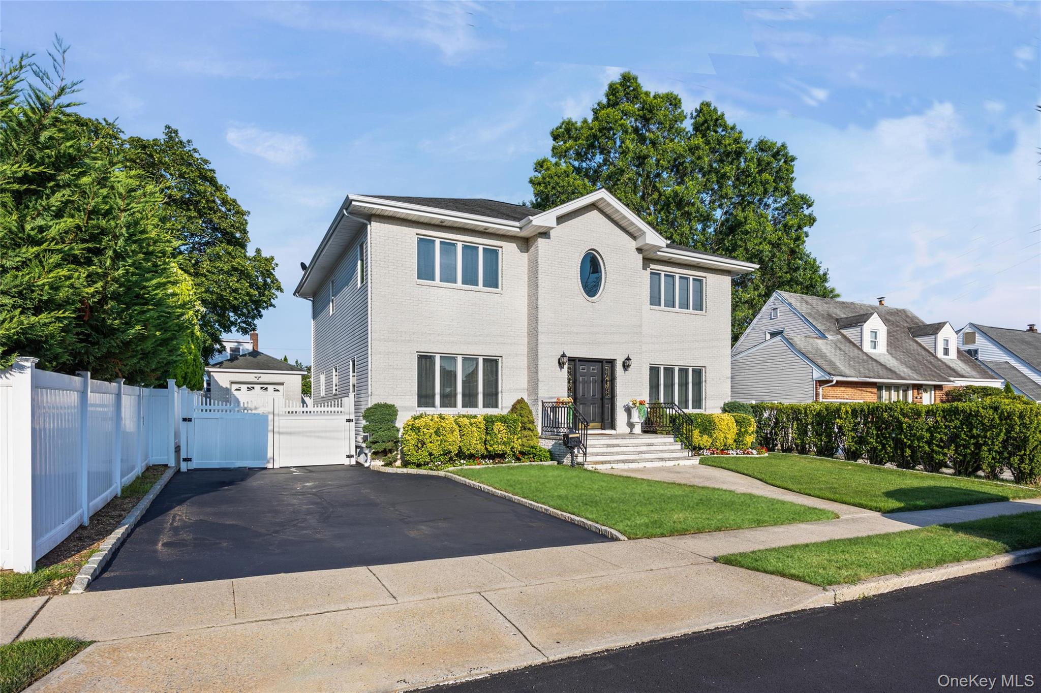 170 McKinley Avenue, Franklin Square, NY 11010