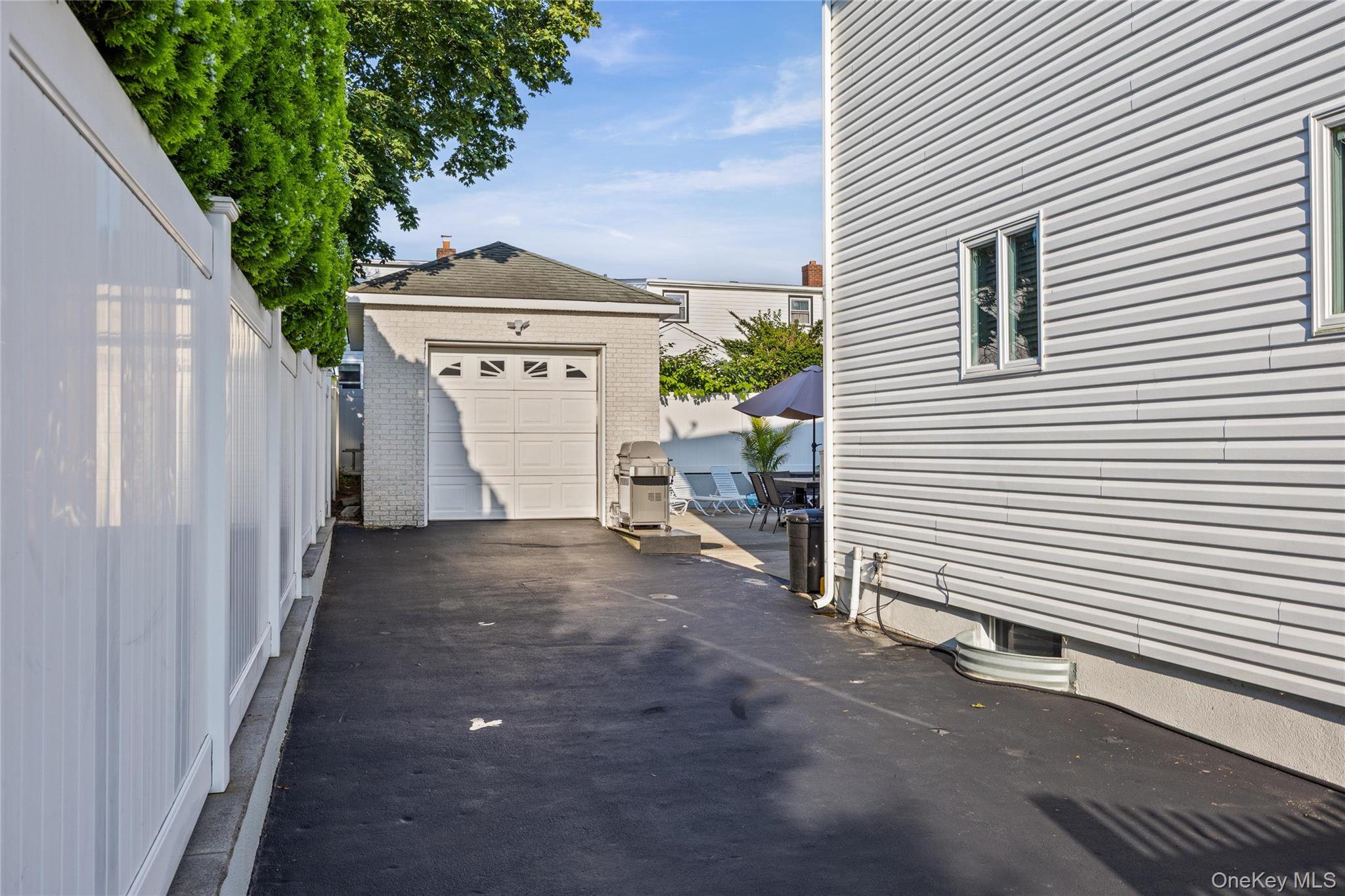 170 McKinley Avenue, Franklin Square, NY 11010