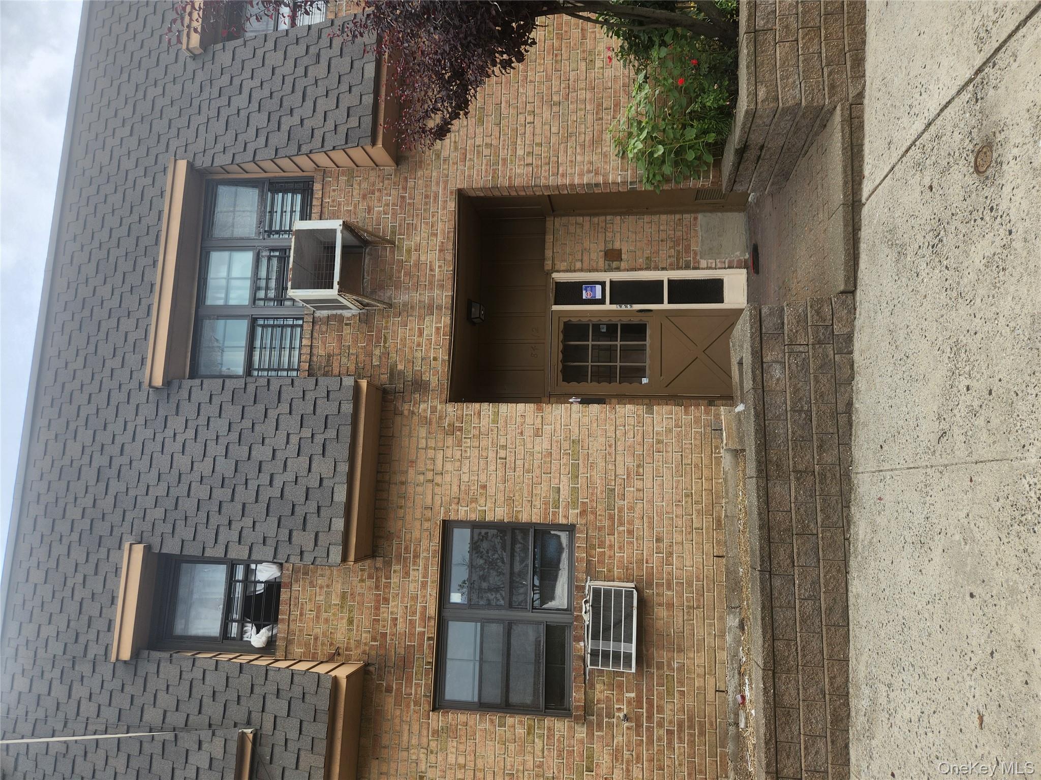 8412 98th Street # 34, Woodhaven, NY 11421