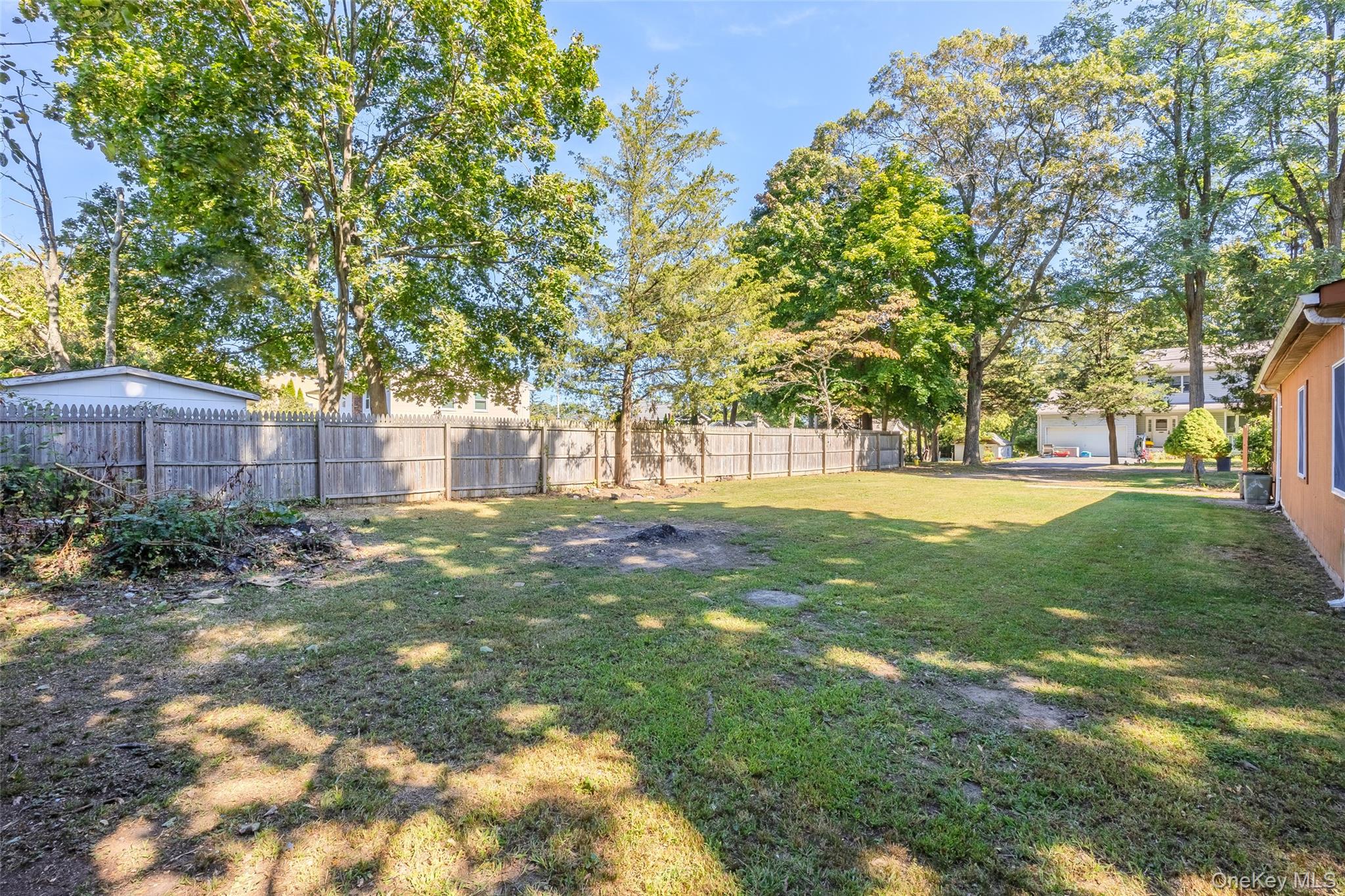 26 Queen Road, Rocky Point, NY 11778