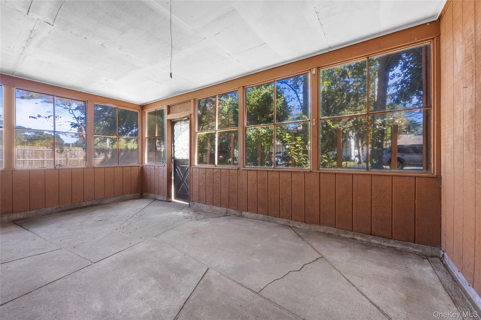 26 Queen Road, Rocky Point, NY 11778