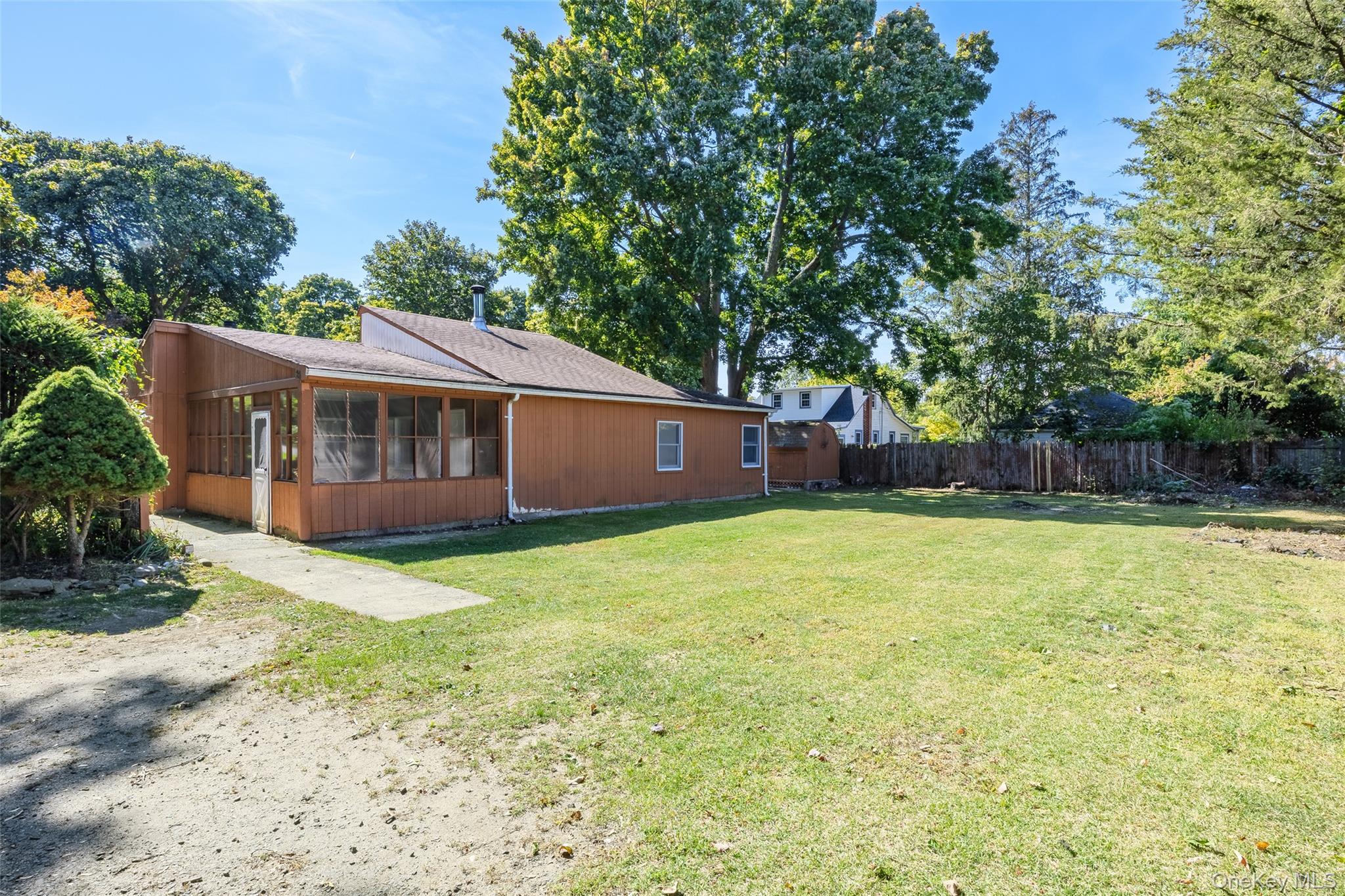 26 Queen Road, Rocky Point, NY 11778