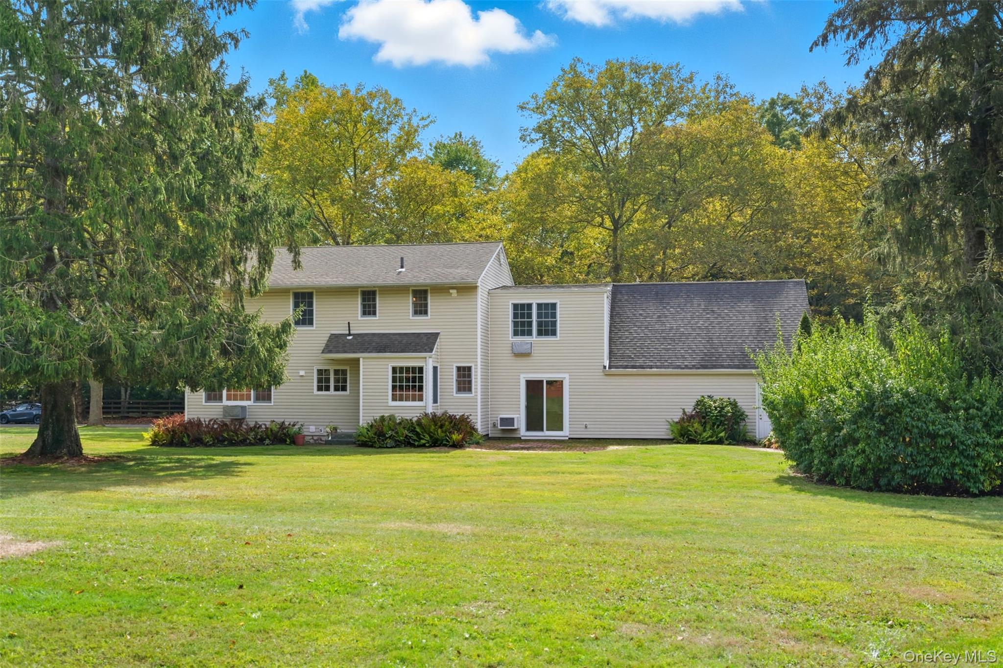 9 Snowball Drive, Cold Spring Harbor, NY 11724