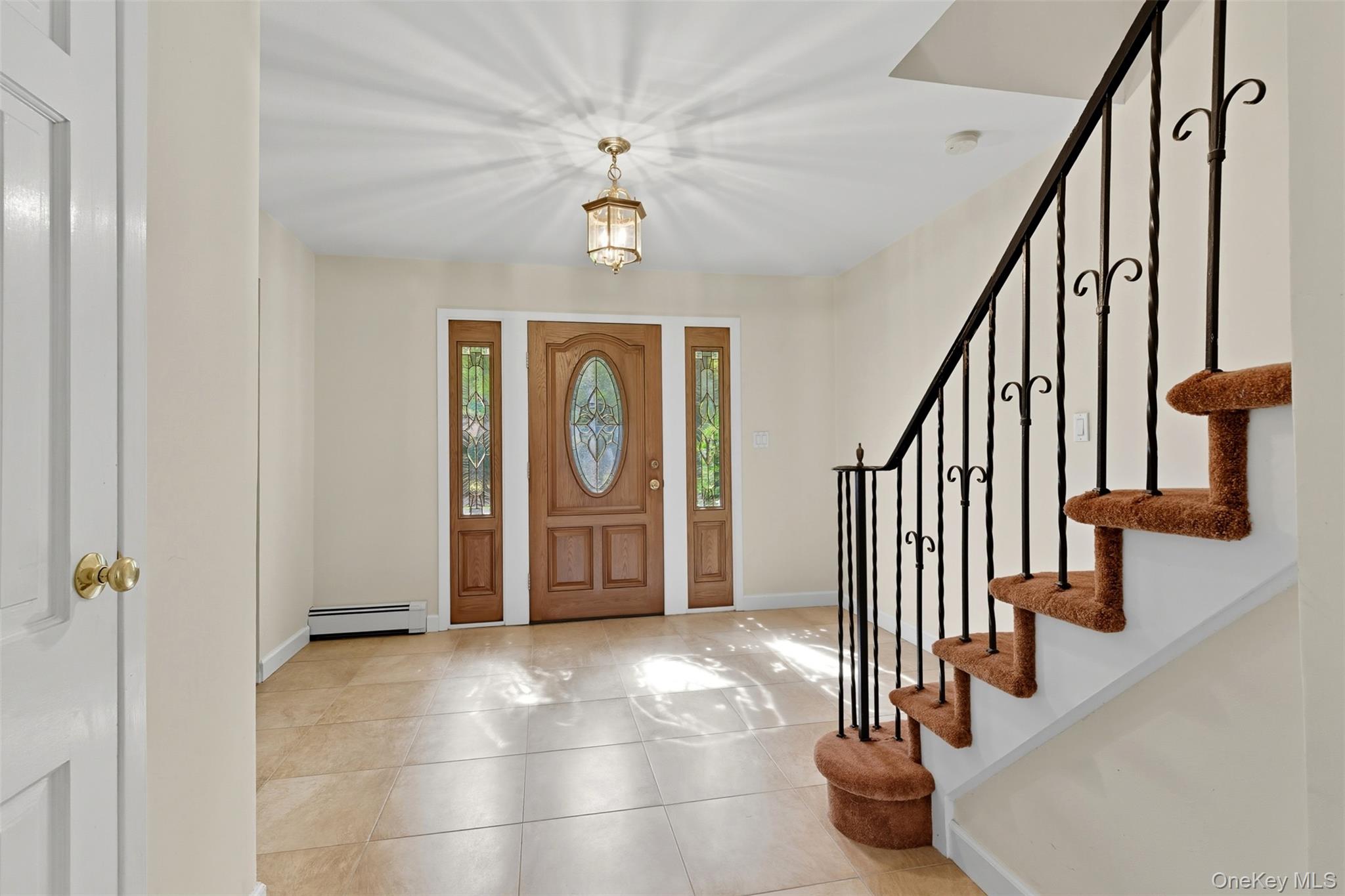 9 Snowball Drive, Cold Spring Harbor, NY 11724