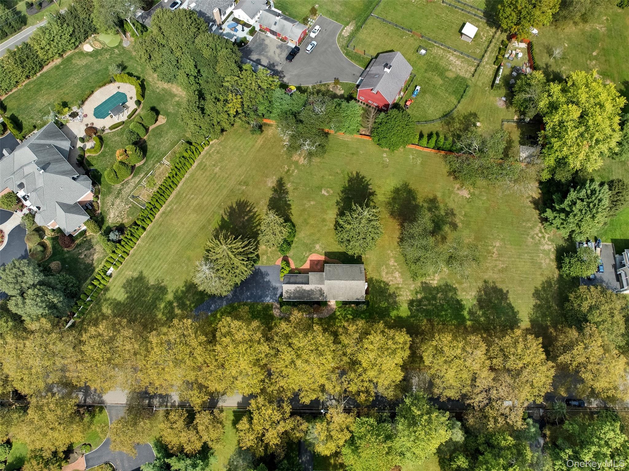 9 Snowball Drive, Cold Spring Harbor, NY 11724