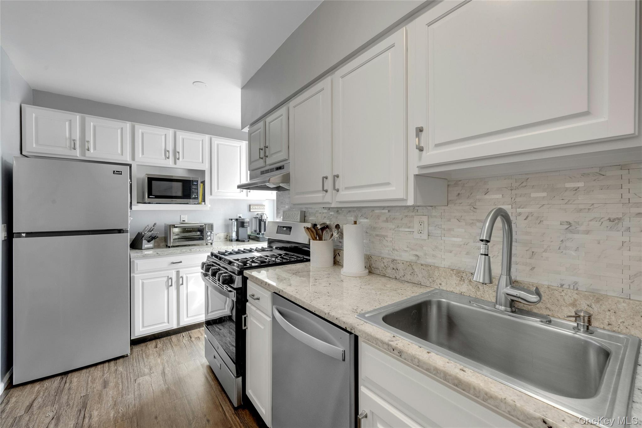 5 Bryant Crescent # 1N, White Plains, NY 10605