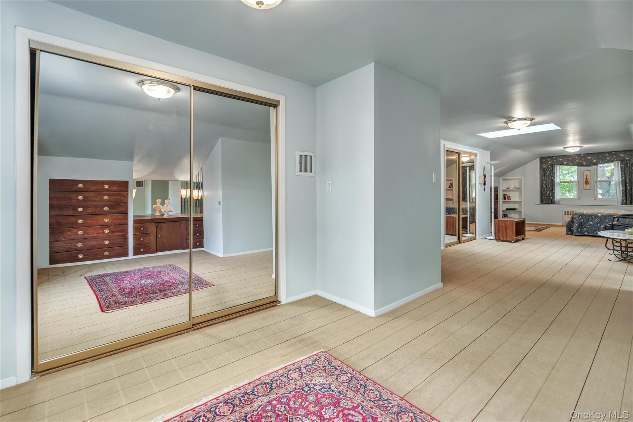 125 Colonial Road, Great Neck, NY 11021