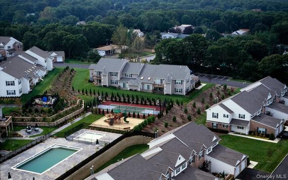 148 Horizon View Drive # 148, Farmingville, NY 11738