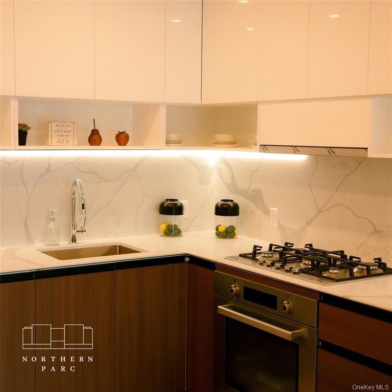 144-49 Northern Blvd # 315, Flushing, NY 11354