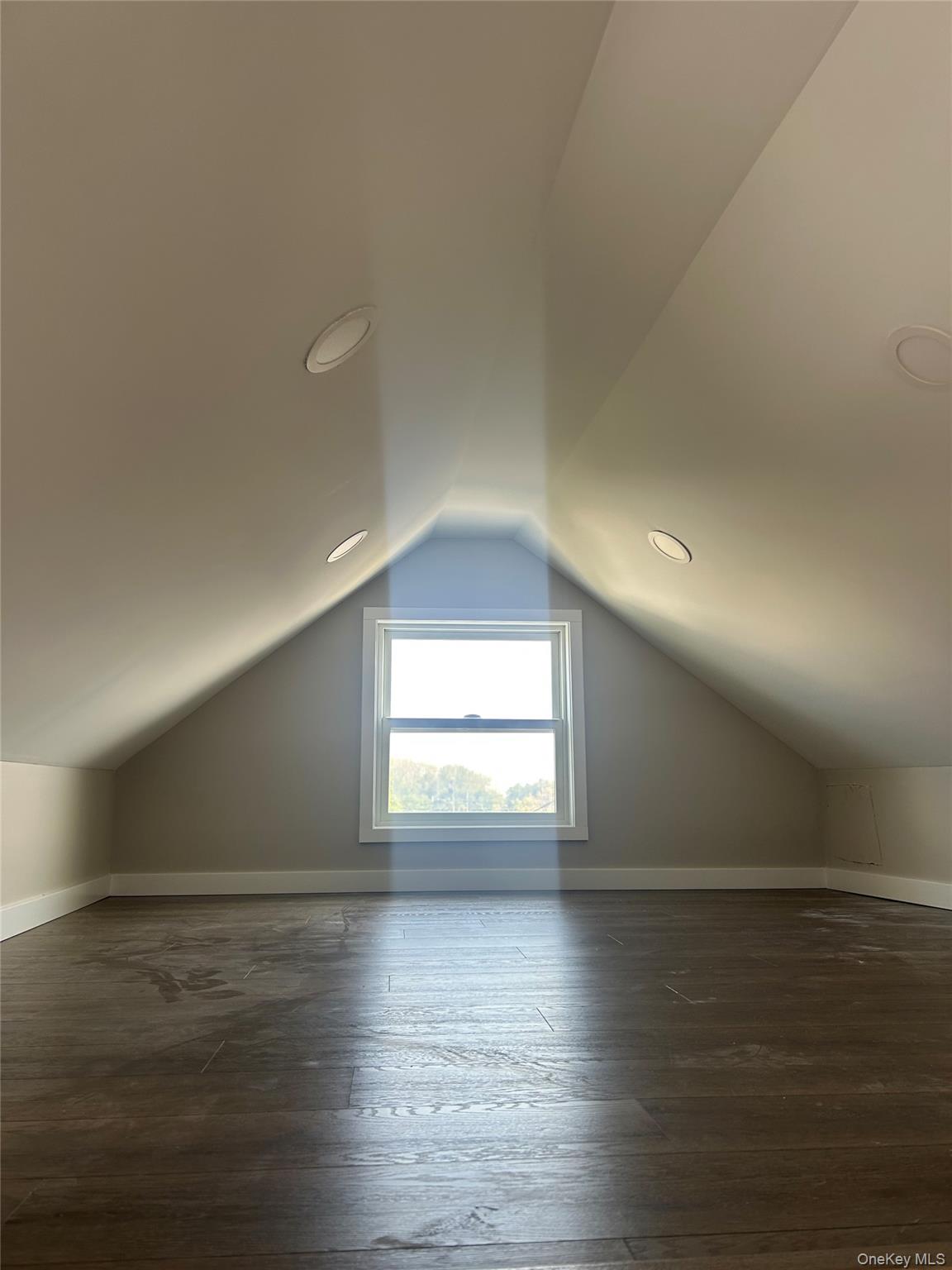 20 Bayview Avenue, Howard Beach, NY 11414