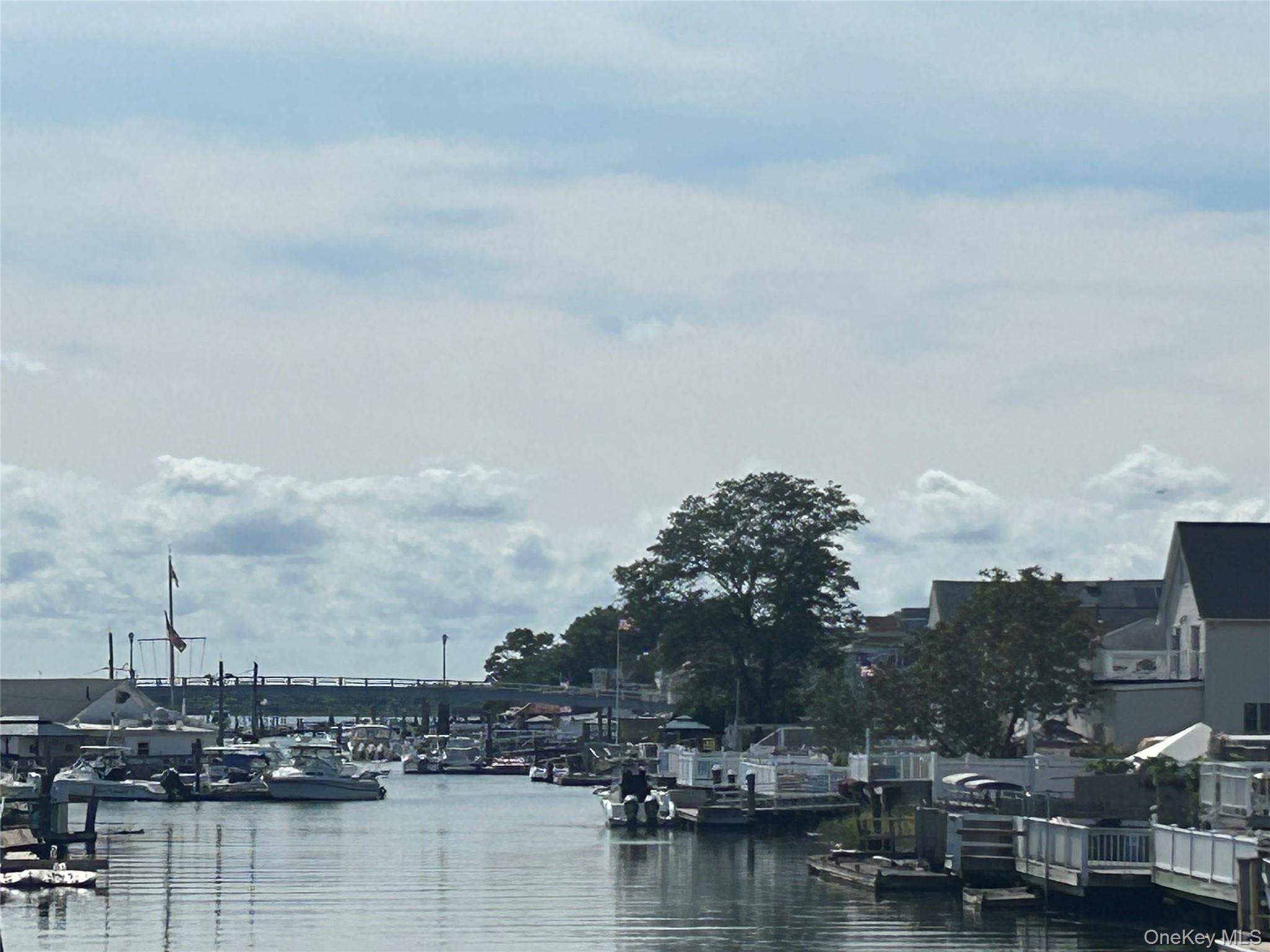 20 Bayview Avenue, Howard Beach, NY 11414