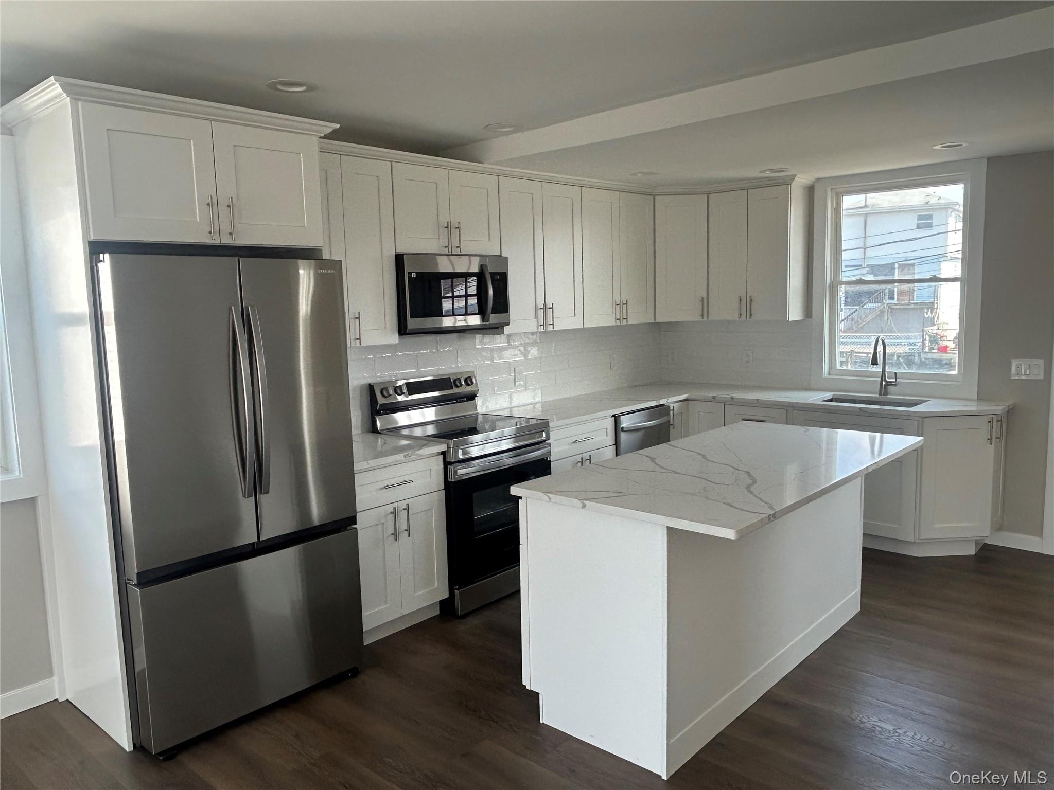 20 Bayview Avenue, Howard Beach, NY 11414