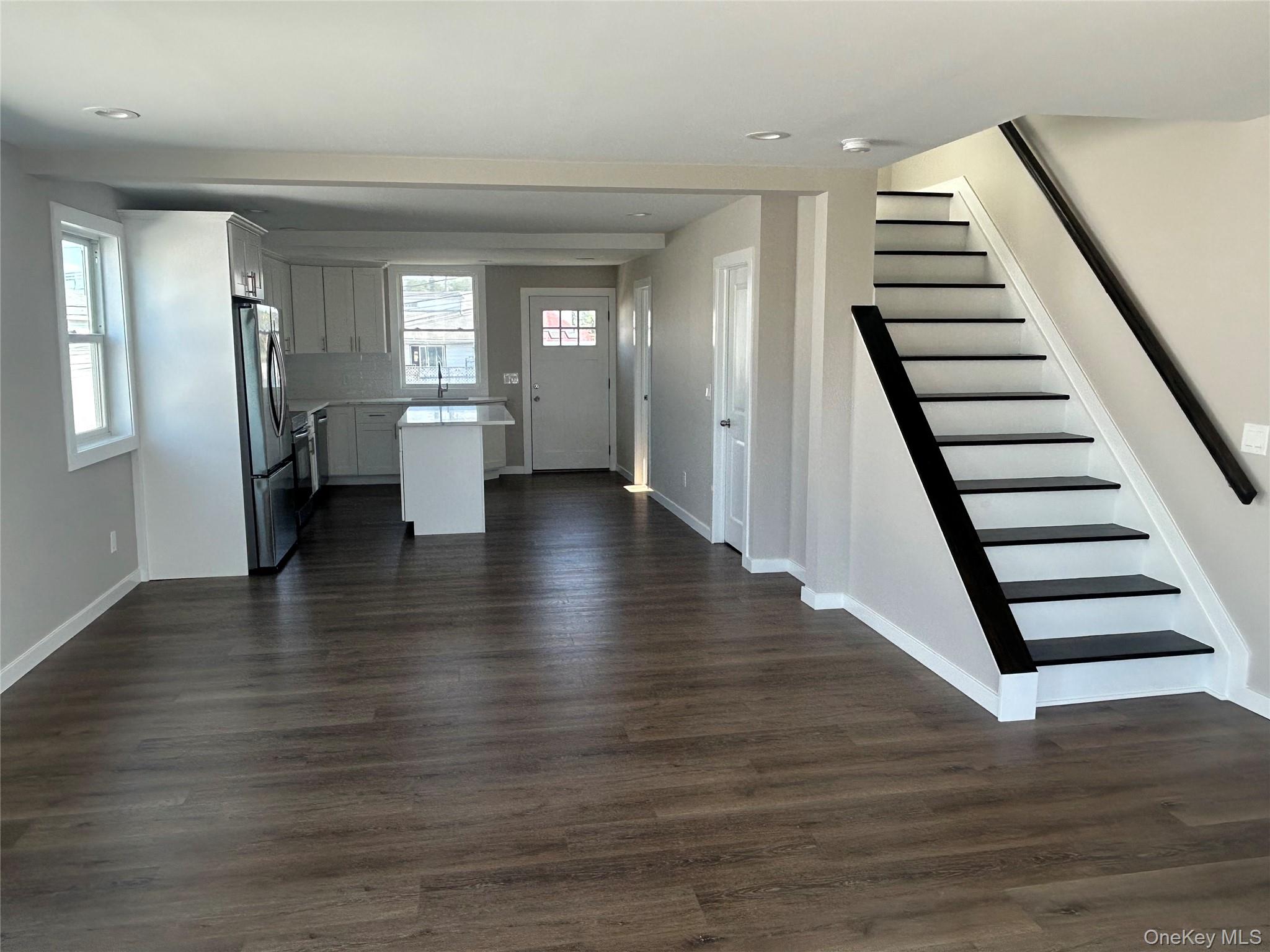 20 Bayview Avenue, Howard Beach, NY 11414