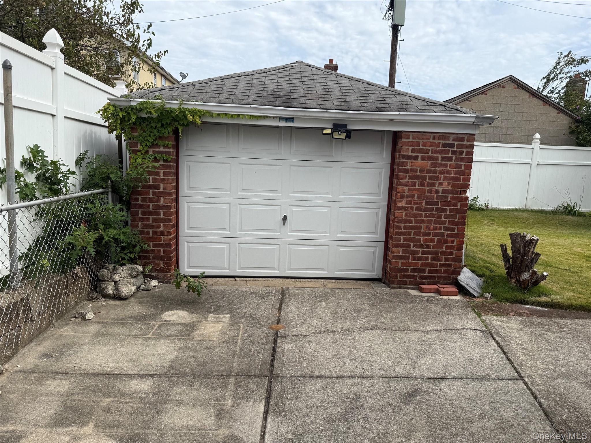 91-39 Springfield Boulevard, Queens Village, NY 11428