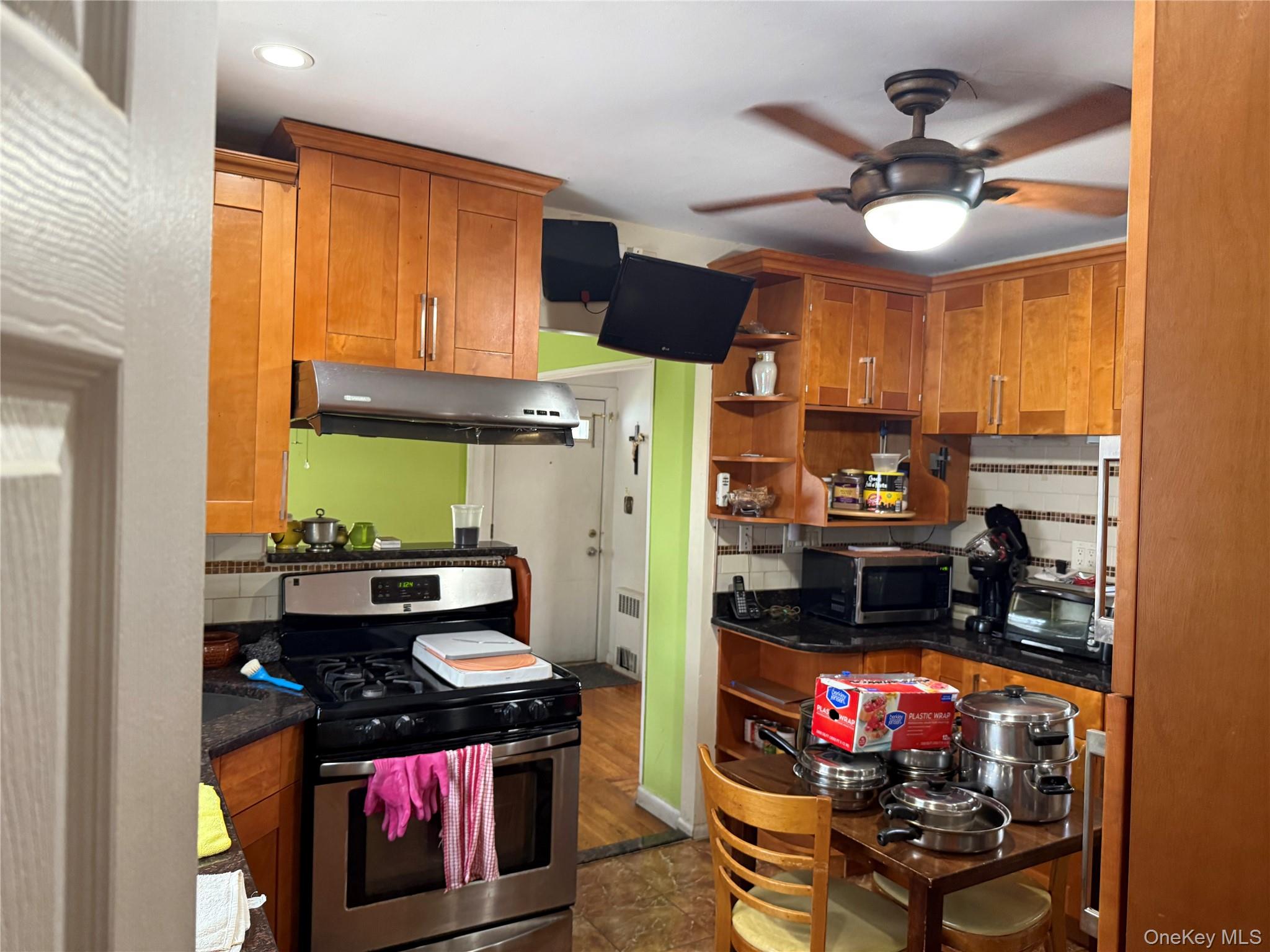 91-39 Springfield Boulevard, Queens Village, NY 11428