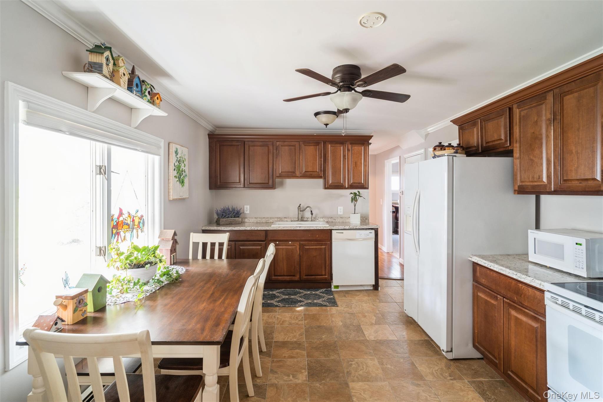 86 Ackerly Lane, Ronkonkoma, NY 11779