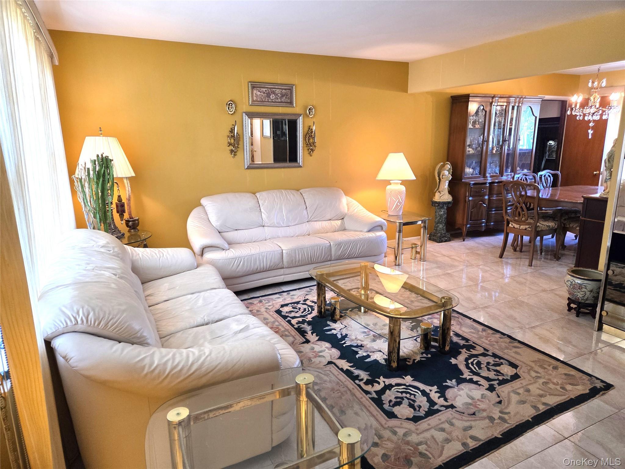 29 Oregon Street, Deer Park, NY 11729