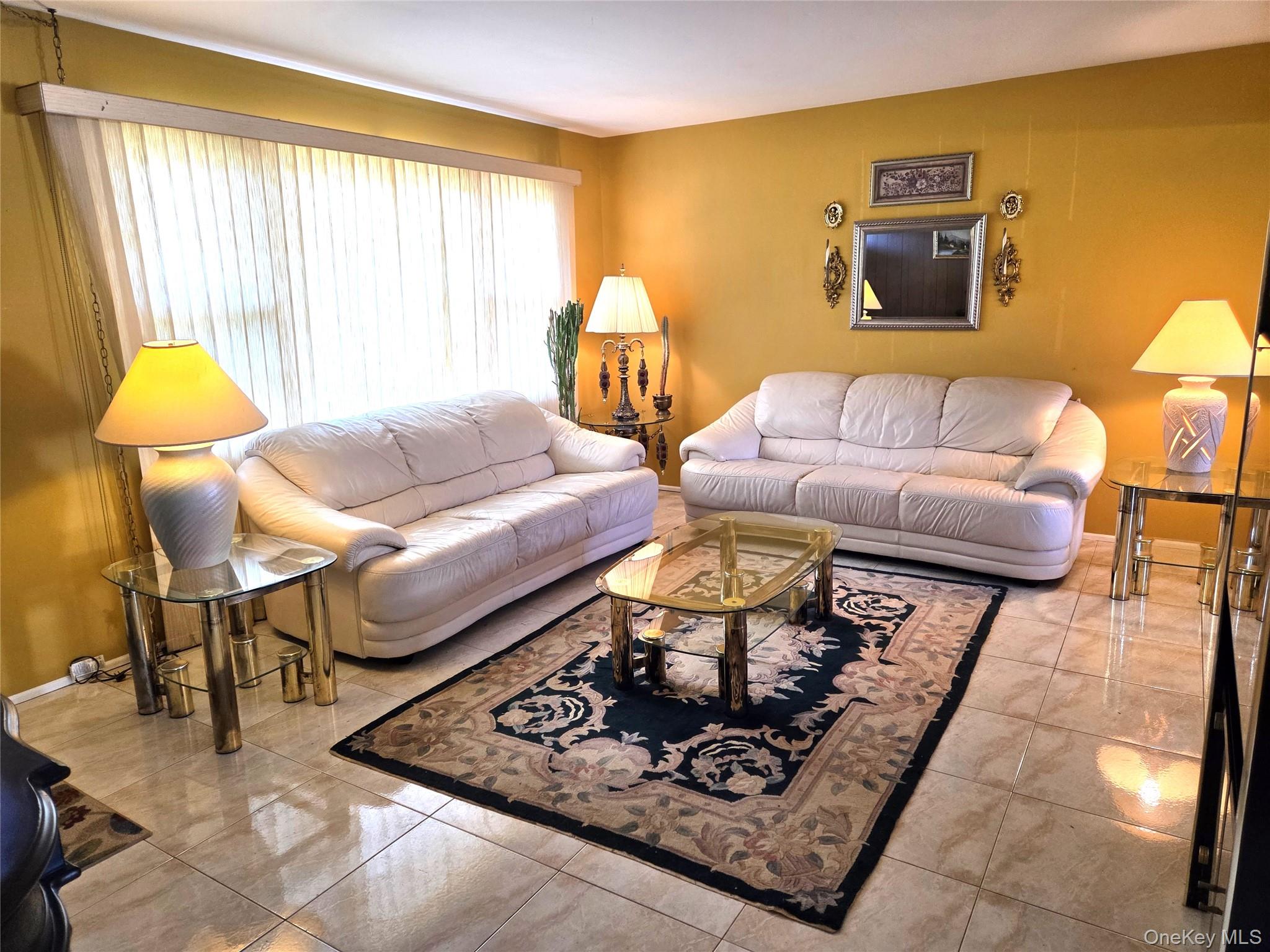 29 Oregon Street, Deer Park, NY 11729