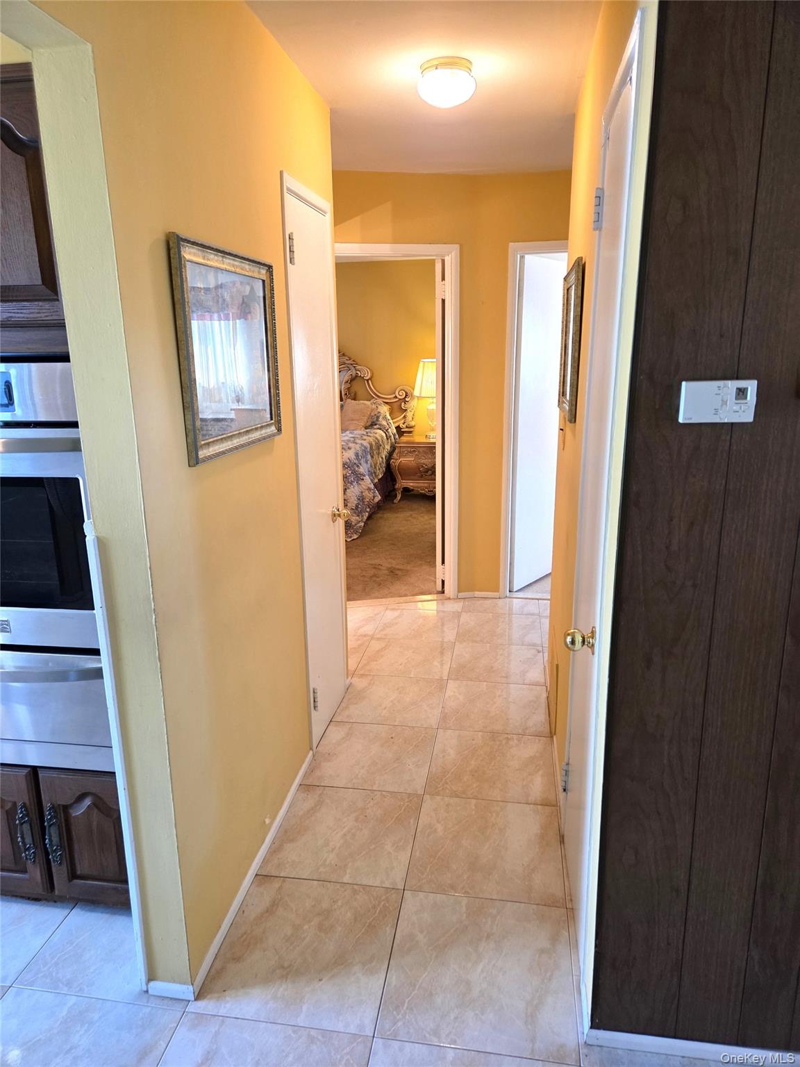 29 Oregon Street, Deer Park, NY 11729