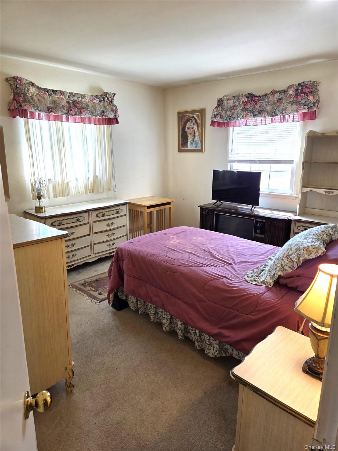 29 Oregon Street, Deer Park, NY 11729