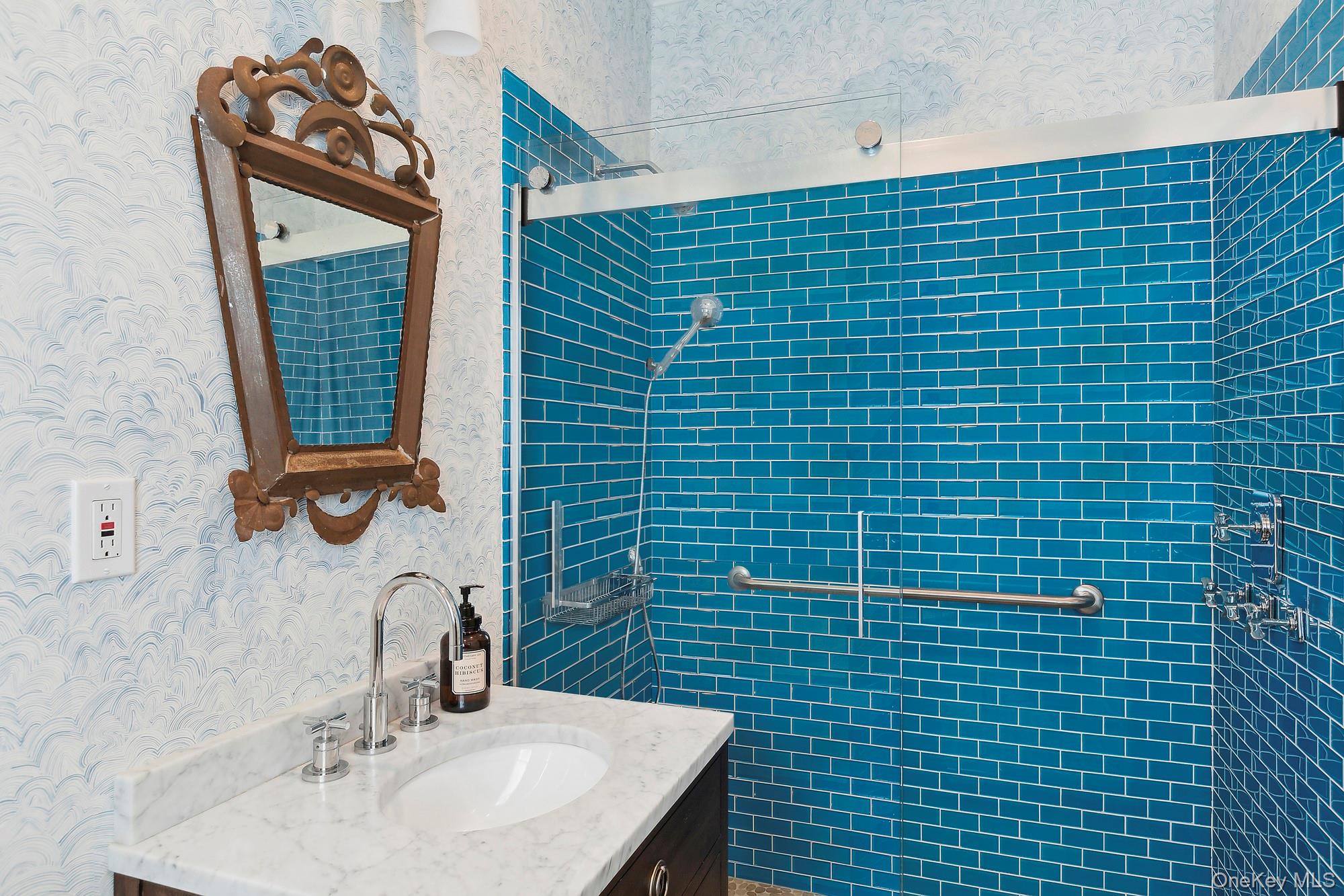 160 Sound Drive, Greenport, NY 11944