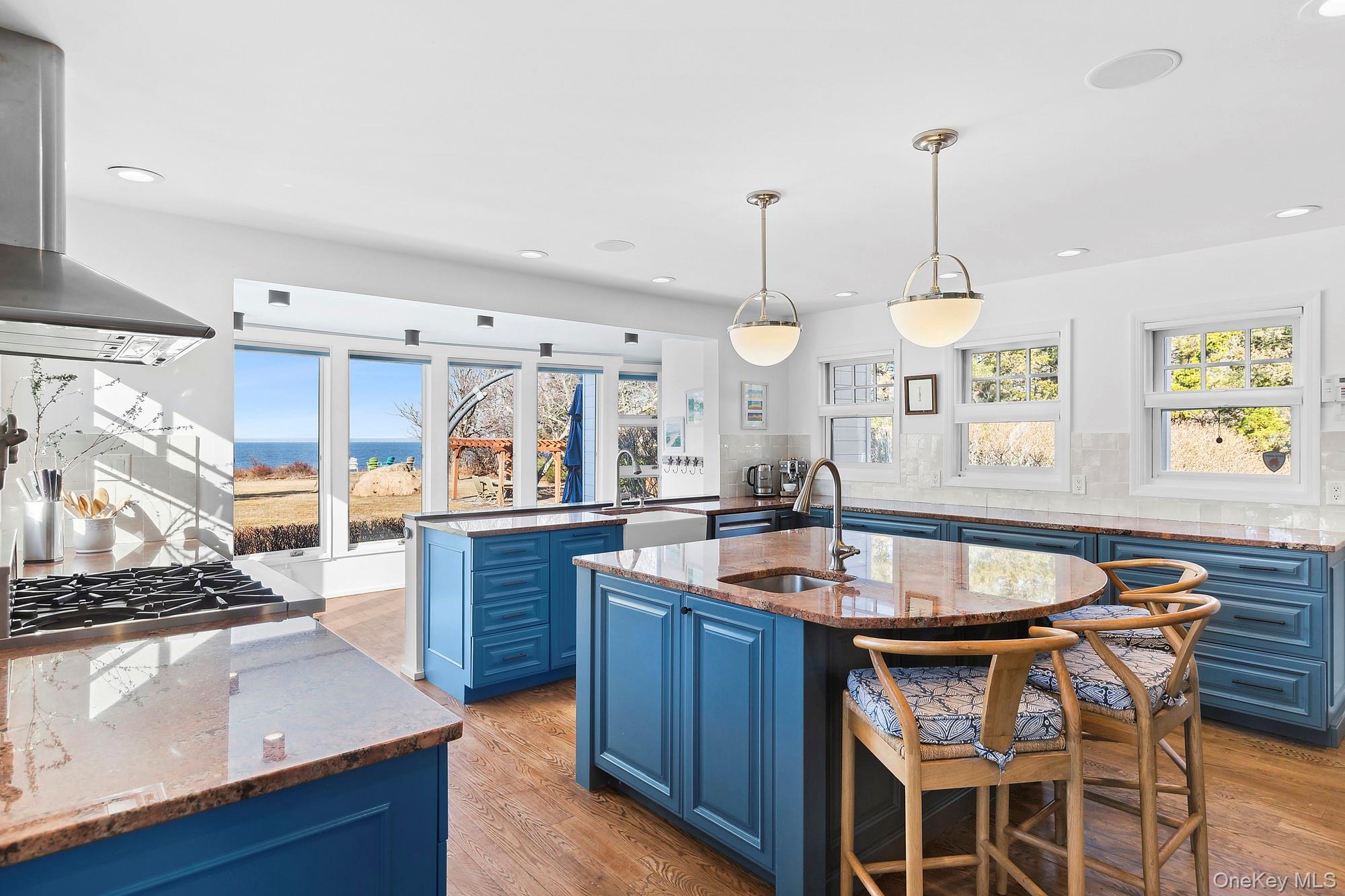 160 Sound Drive, Greenport, NY 11944