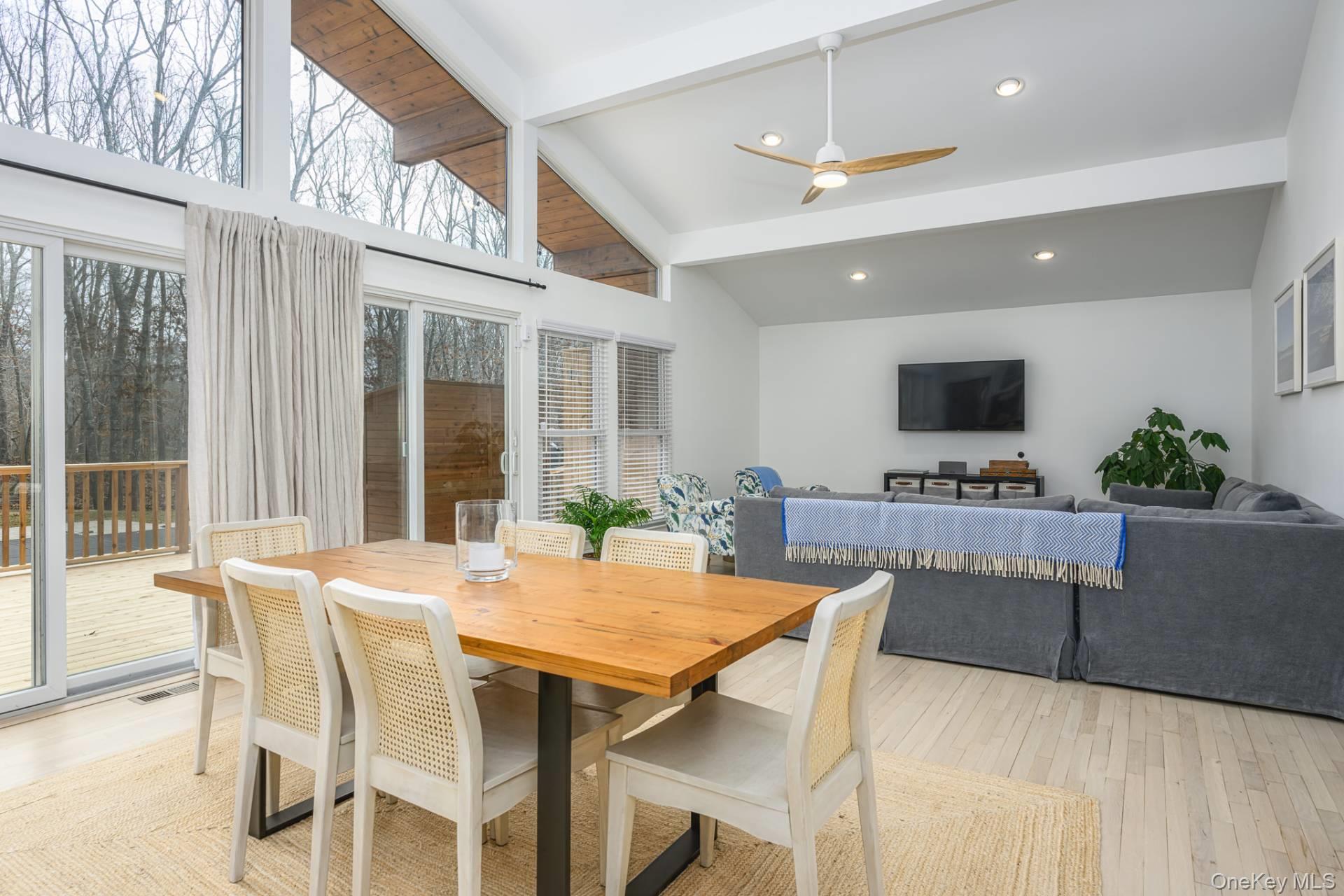 41 Old Squires Road, Hampton Bays, NY 11946