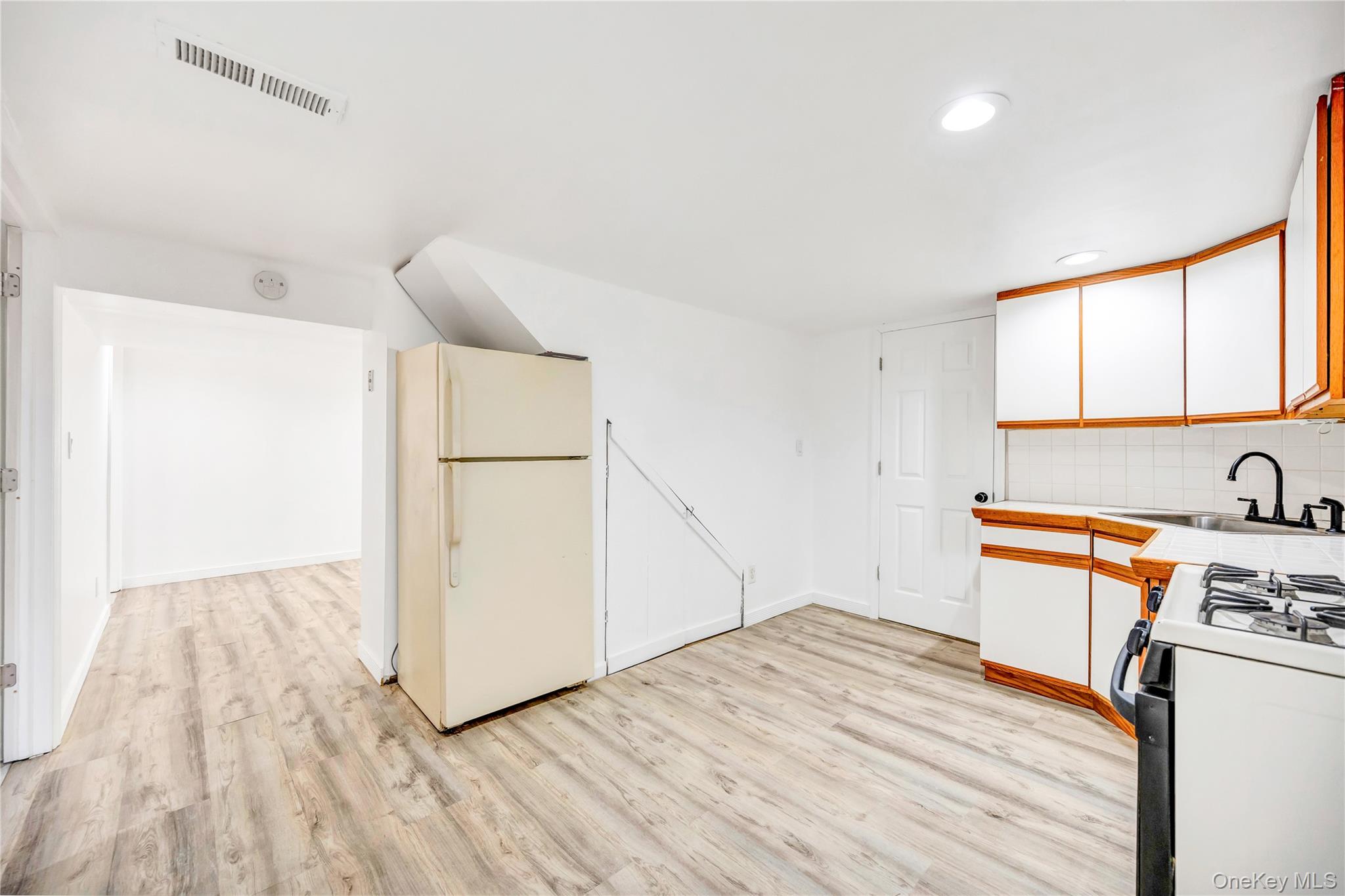 1614 Brightshore Boulevard, Bay Shore, NY 11706