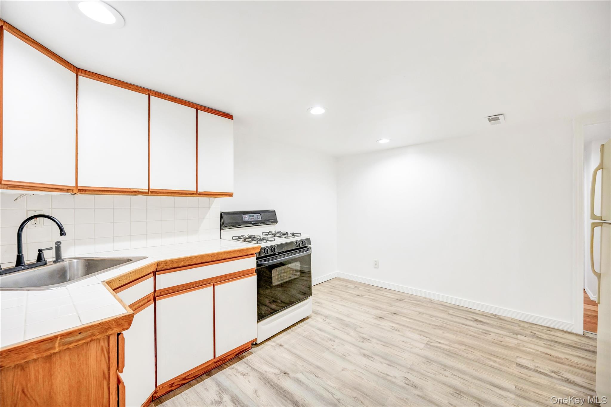 1614 Brightshore Boulevard, Bay Shore, NY 11706