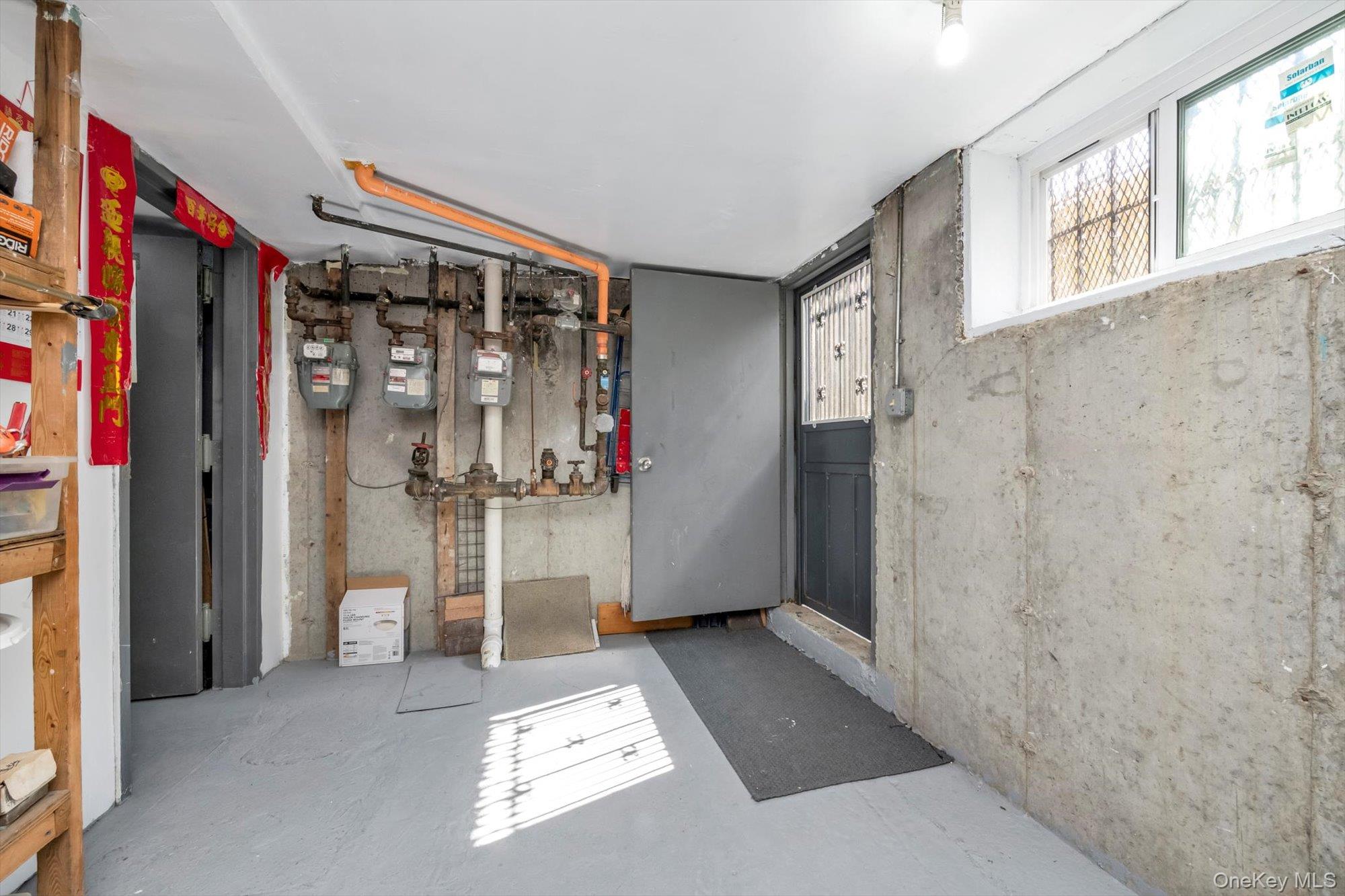 400 Crescent Street, Brooklyn, NY 11208