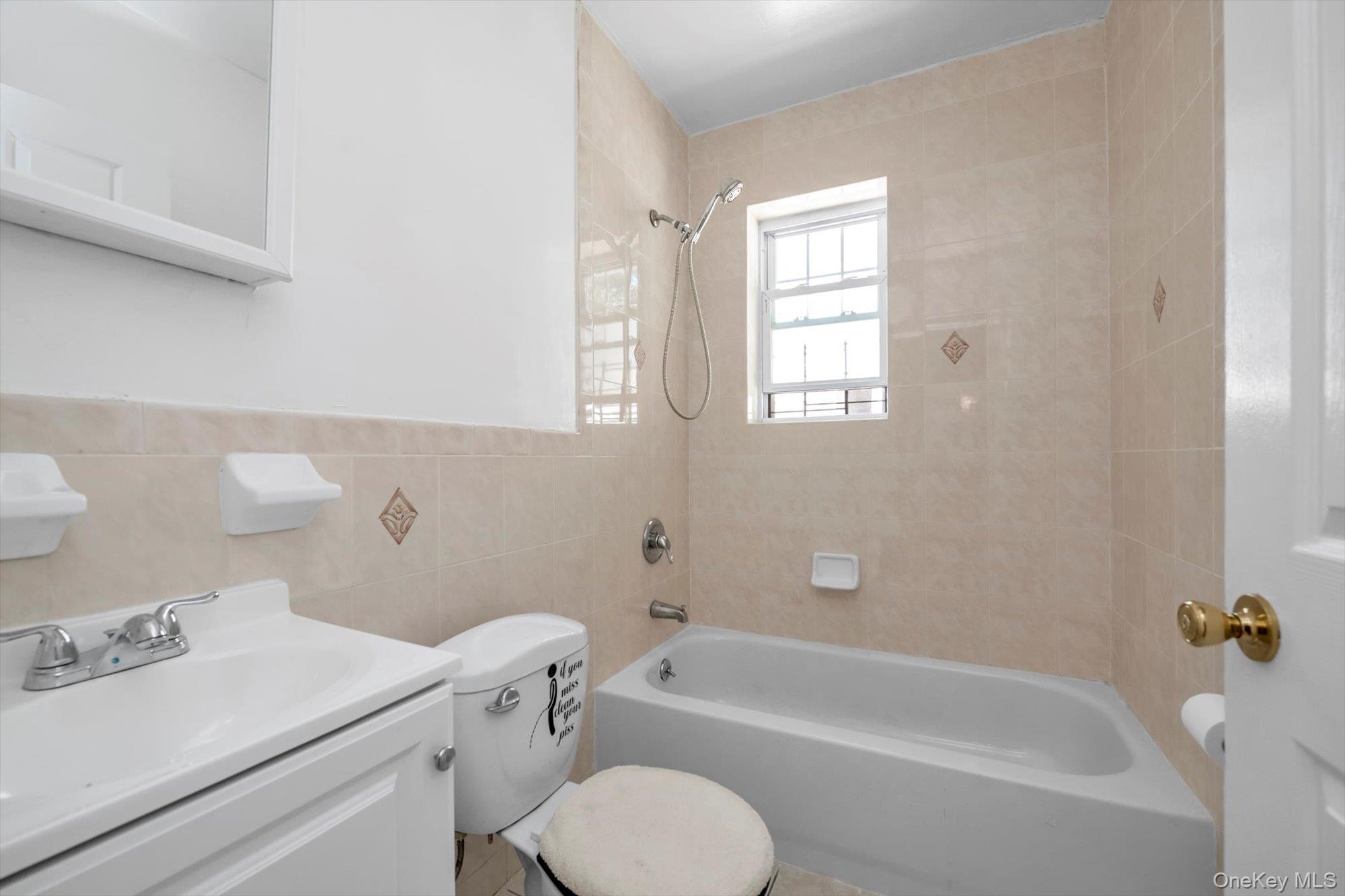 400 Crescent Street, Brooklyn, NY 11208