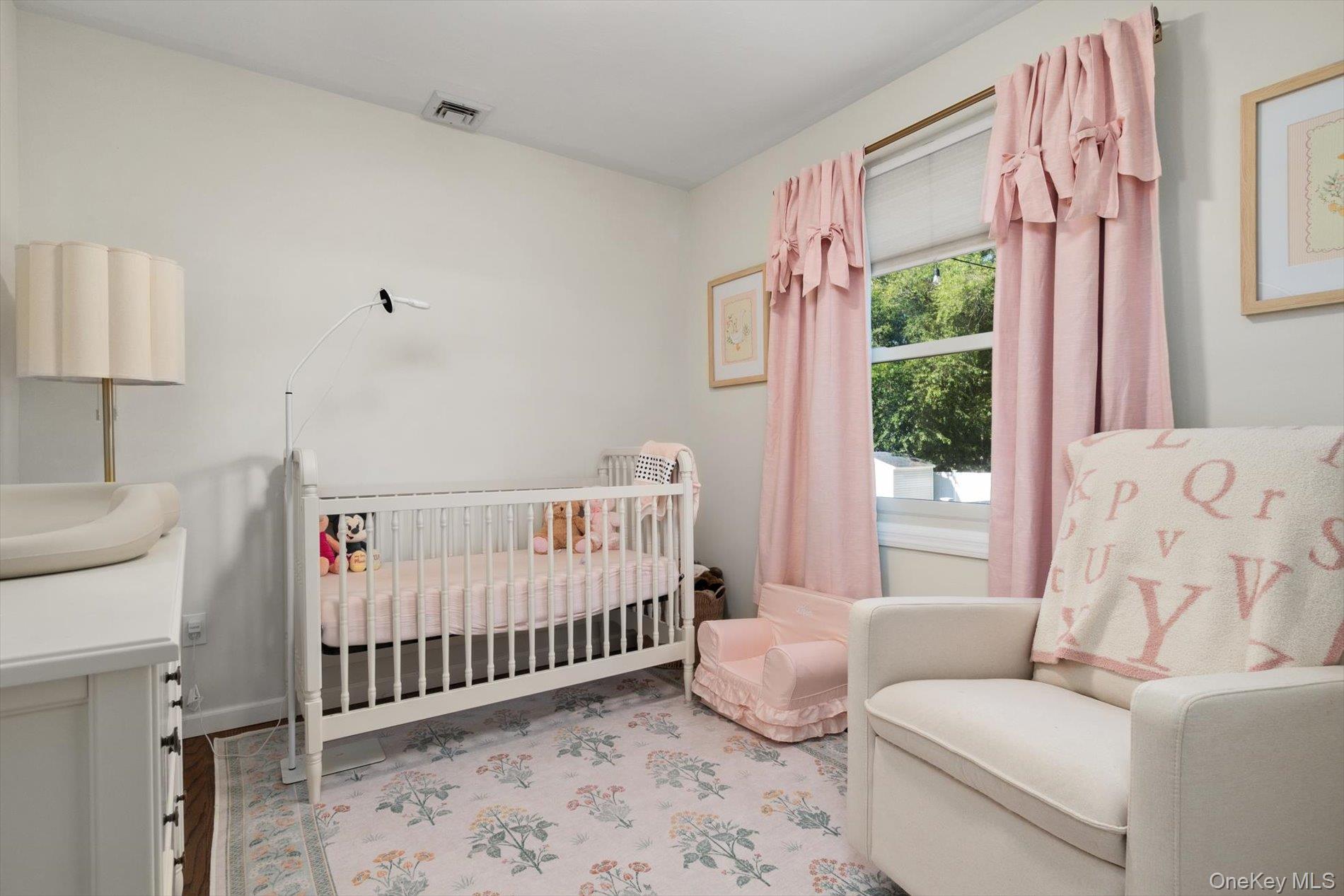 812 Pine Avenue, West Islip, NY 11795